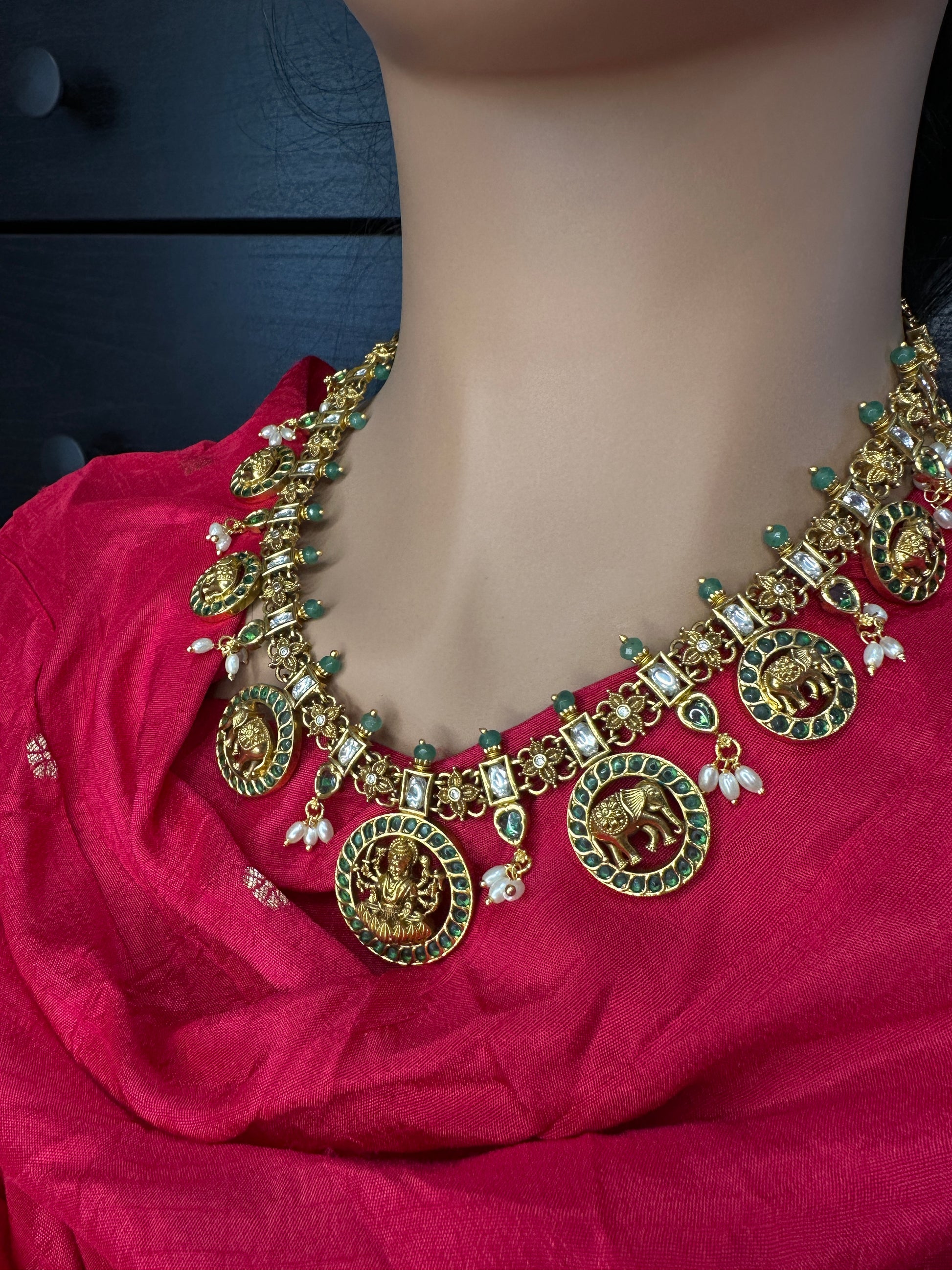 Matte Goddess Lakshmi Elephant Short Necklace - Green