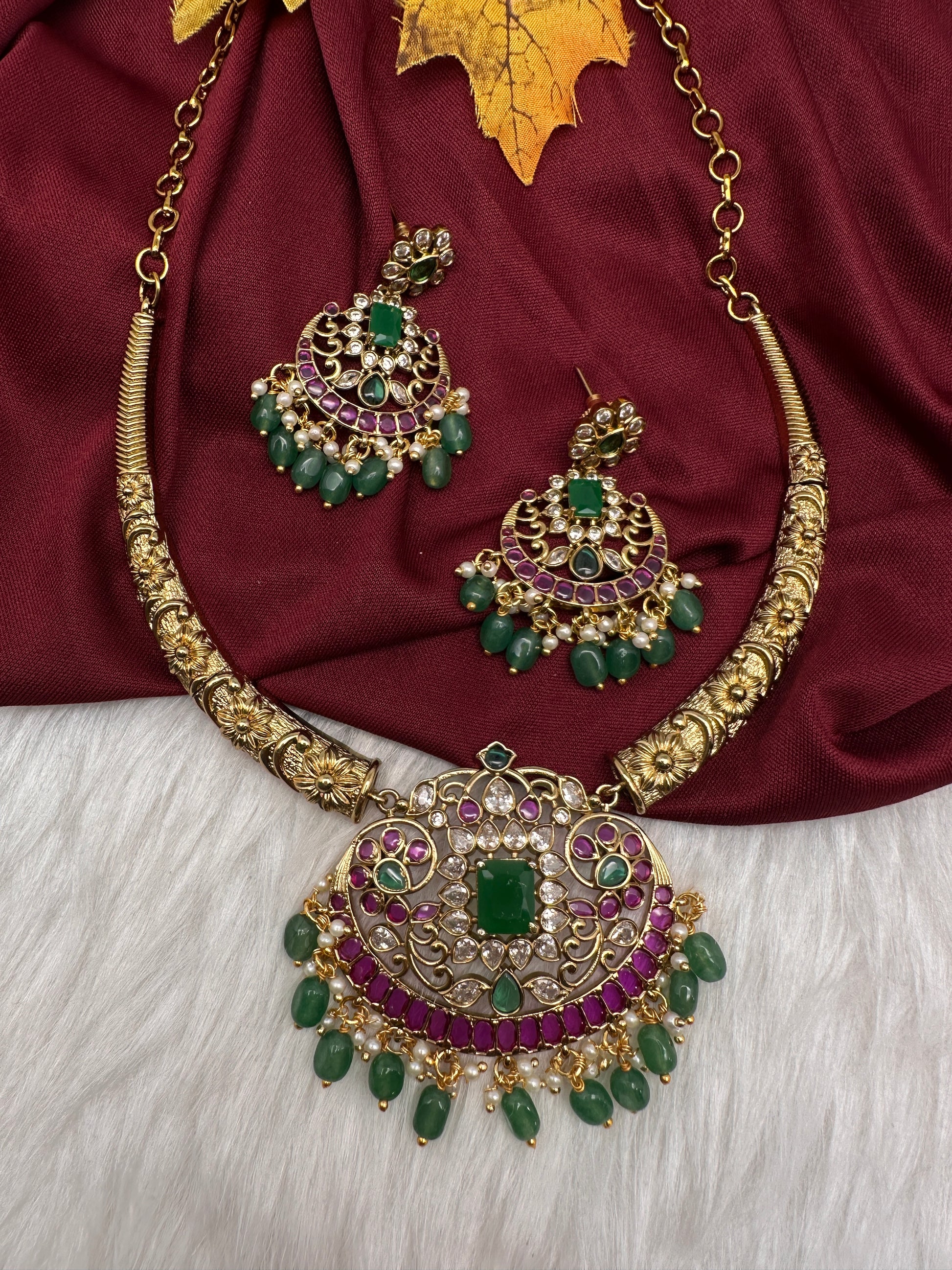 Matte Kempu Kanthi Short Necklace - Green