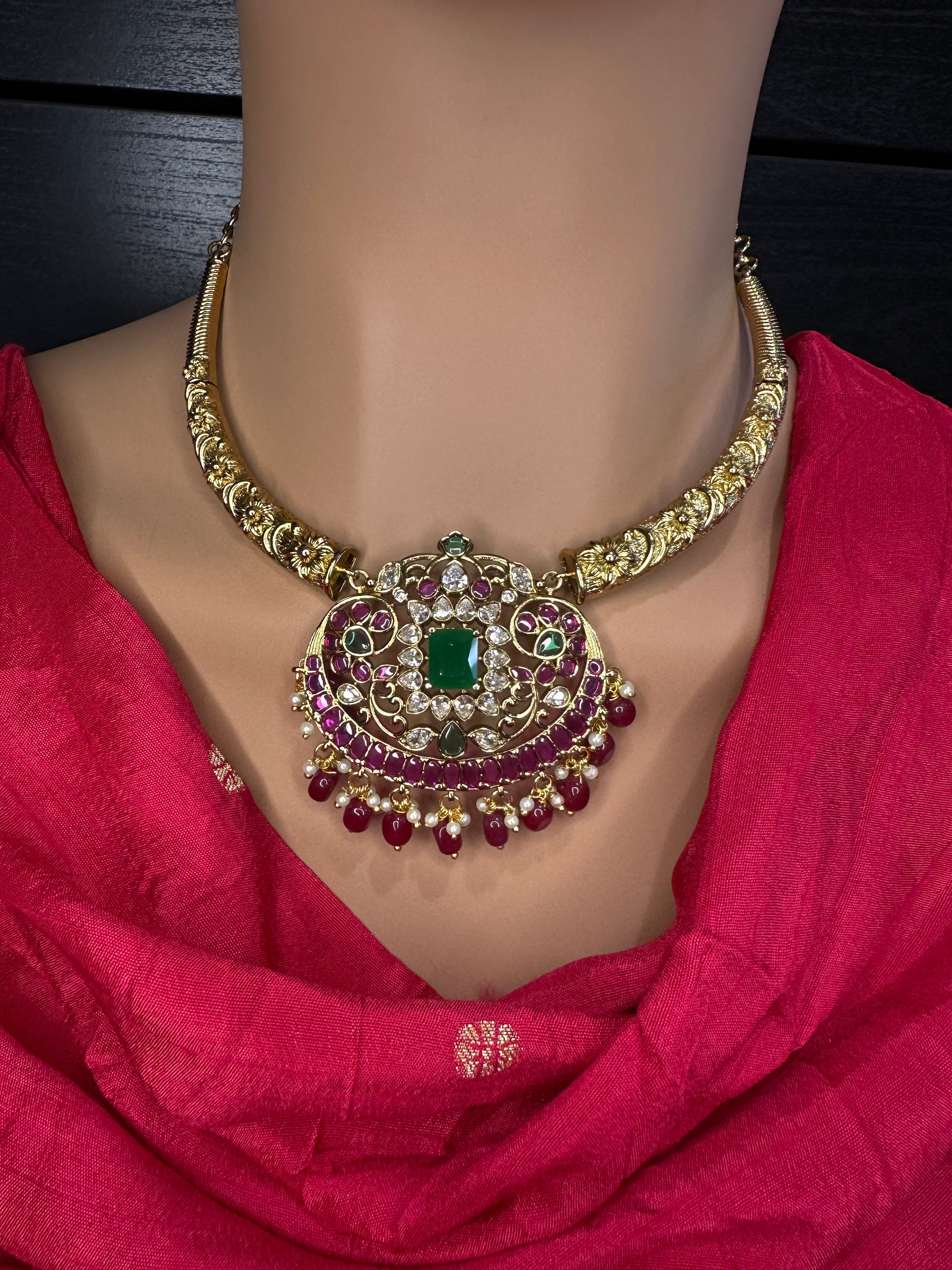 Matte Kempu Kanthi Short Necklace - Red