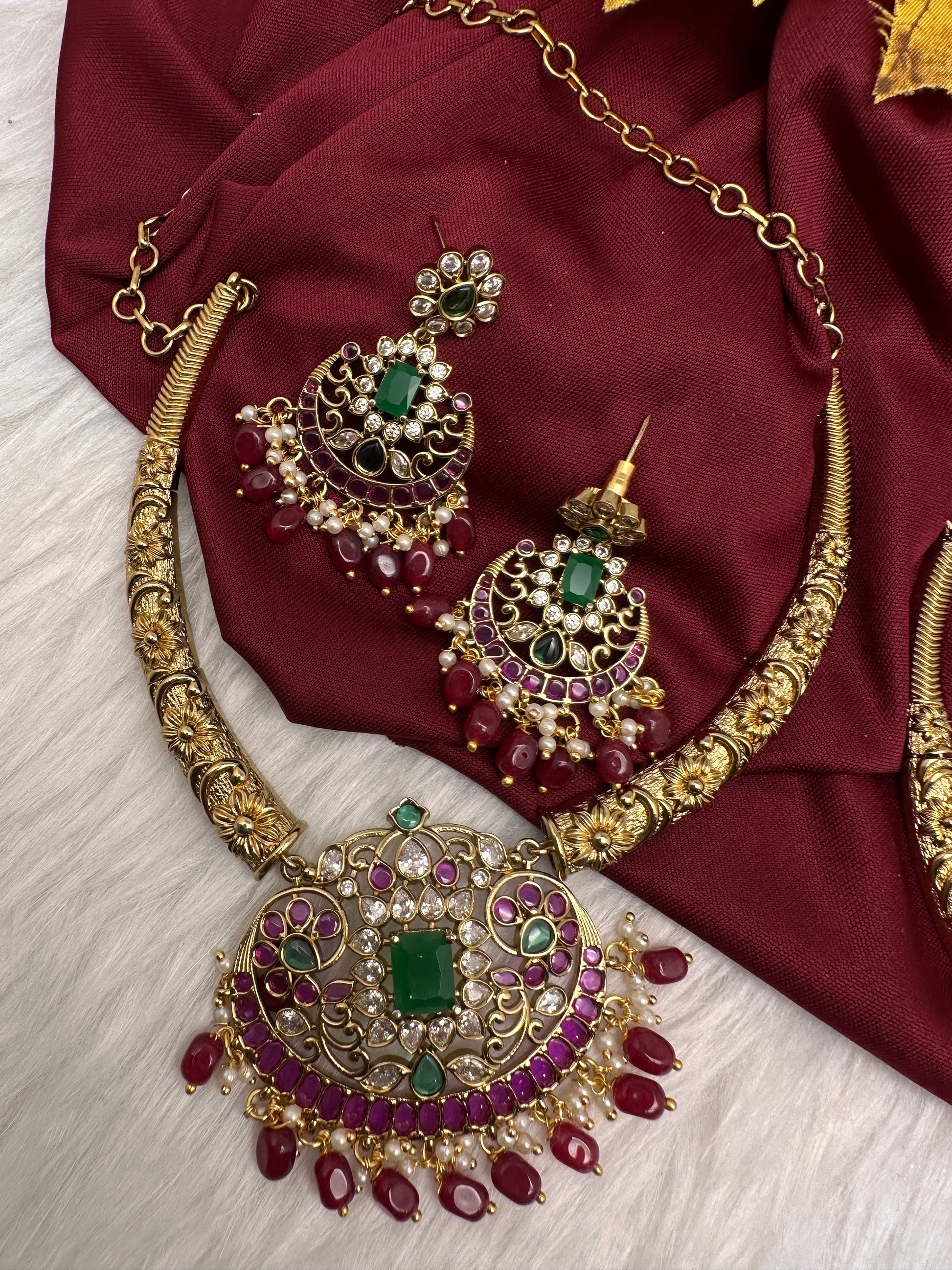 Matte Kempu Kanthi Short Necklace - Red