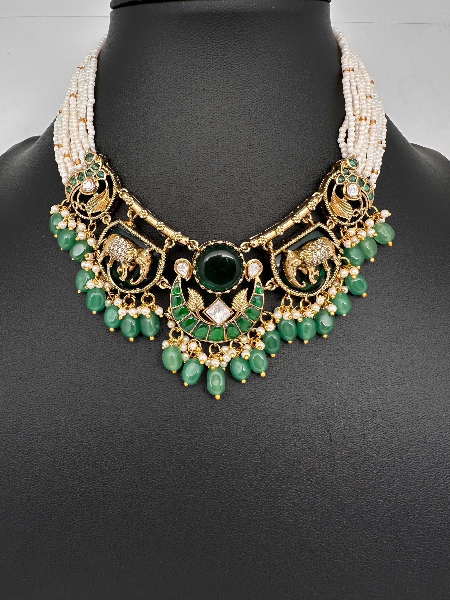 Victorian Beads Color Stone Short Necklace - Green