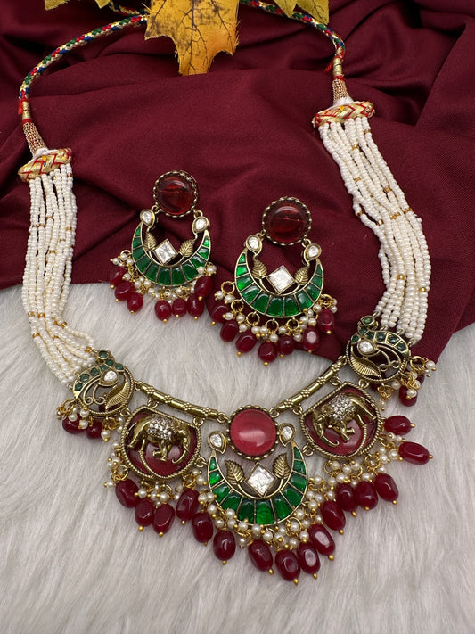 Victorian Beads Color Stone Short Necklace - Red