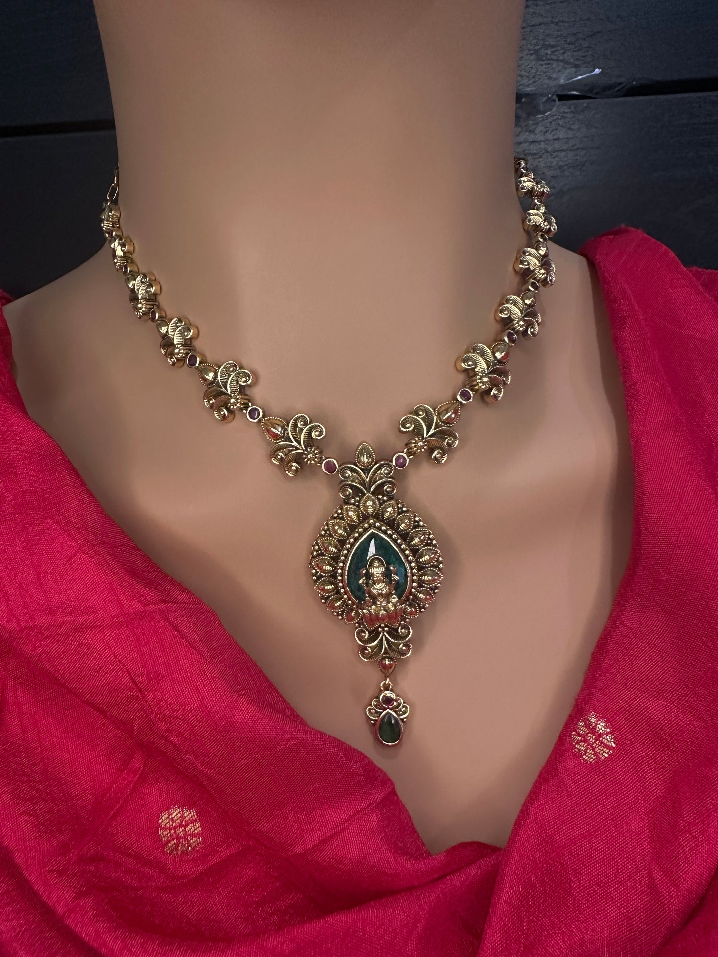 Matte Antique Goddess Lakshmi Short Necklace - 