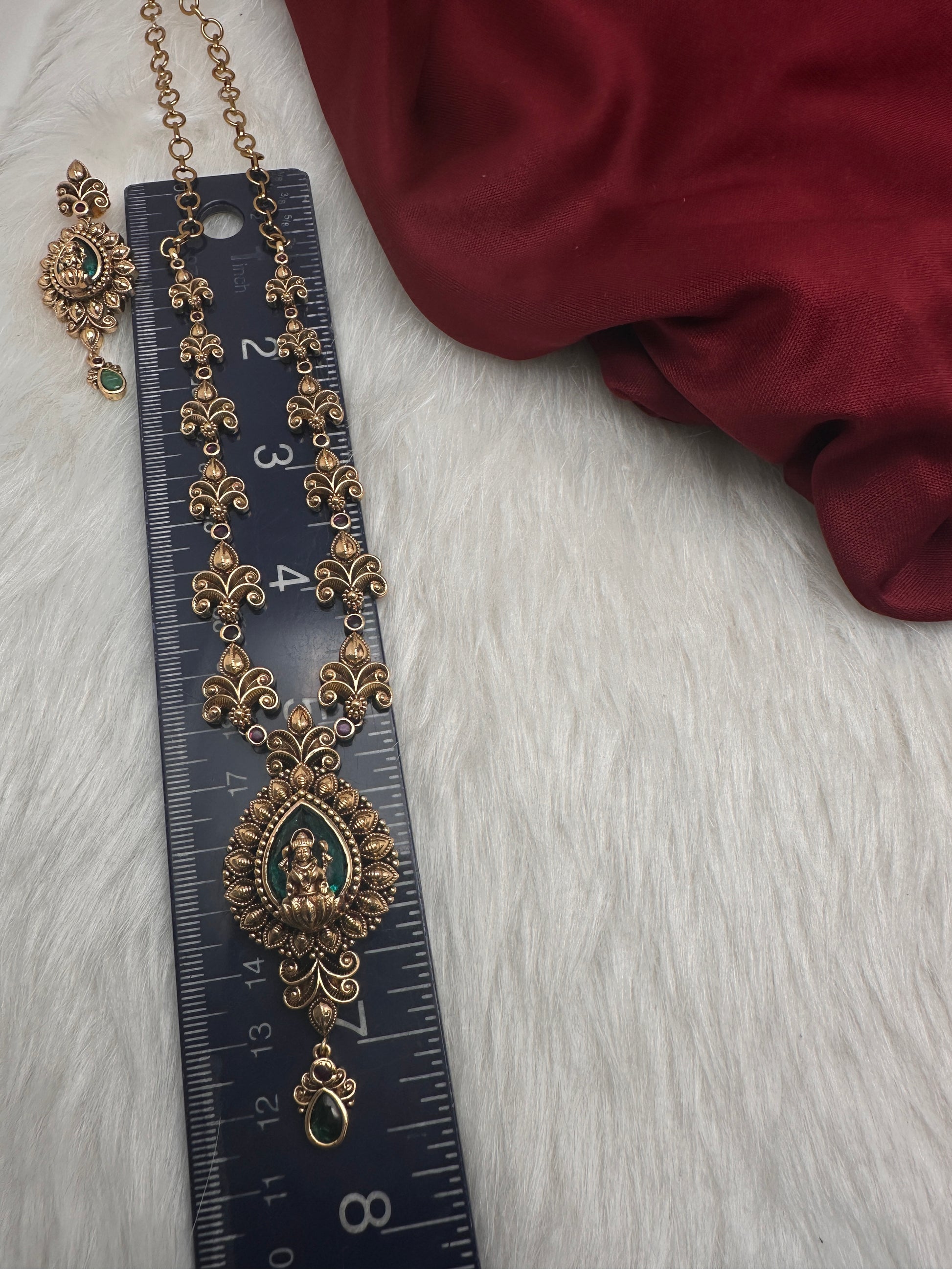 Matte Antique Goddess Lakshmi Short Necklace - 