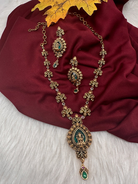 Matte Antique Goddess Lakshmi Short Necklace - 
