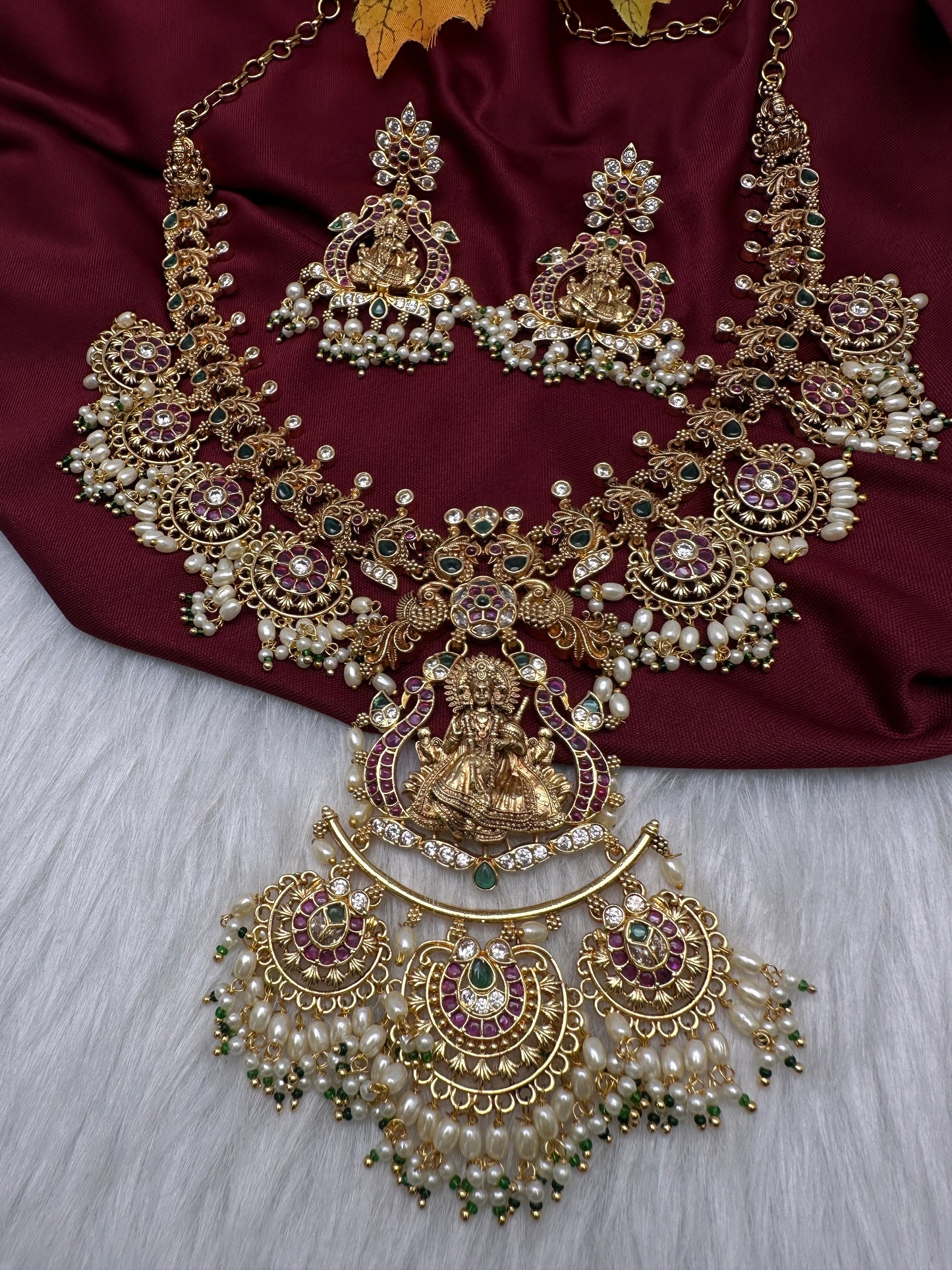 Matte Kempu Goddess Lakshmi Chandbali Pearls Short Necklace - 