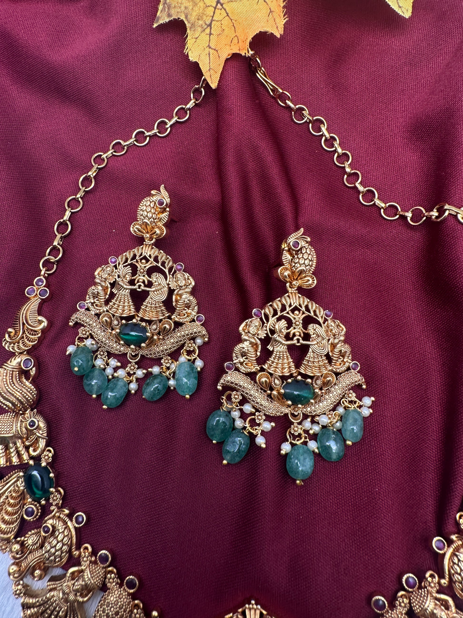 Matte Bharat Pattern Short Necklace - 