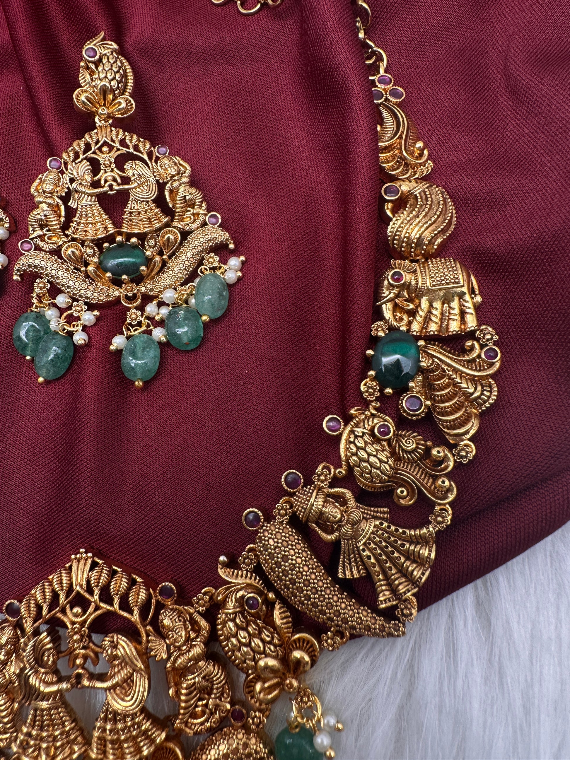 Matte Bharat Pattern Short Necklace - 