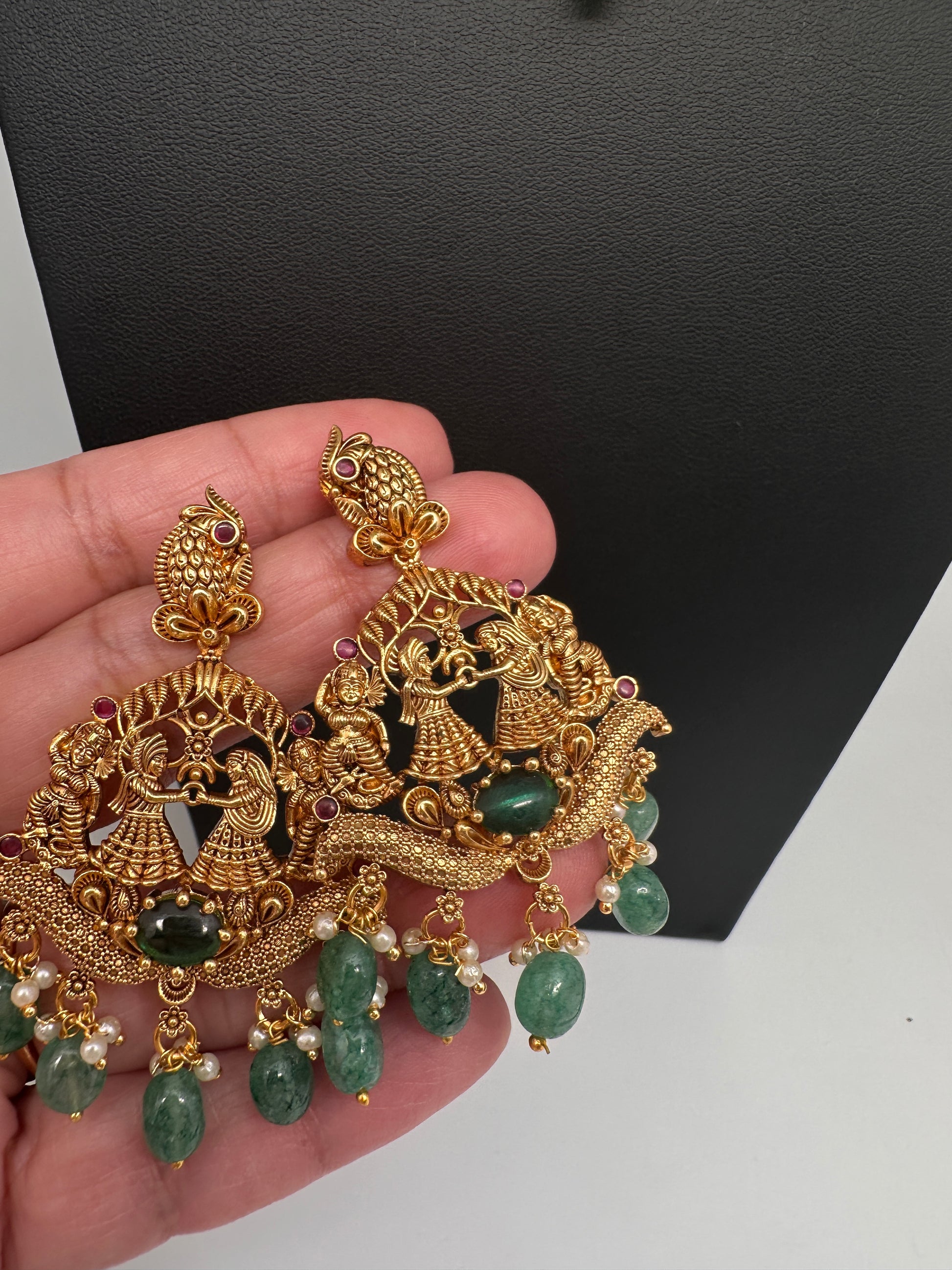 Matte Bharat Pattern Short Necklace - 