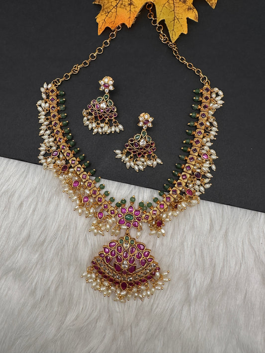 Rice Pearls Guttapusalu Short Necklace - 