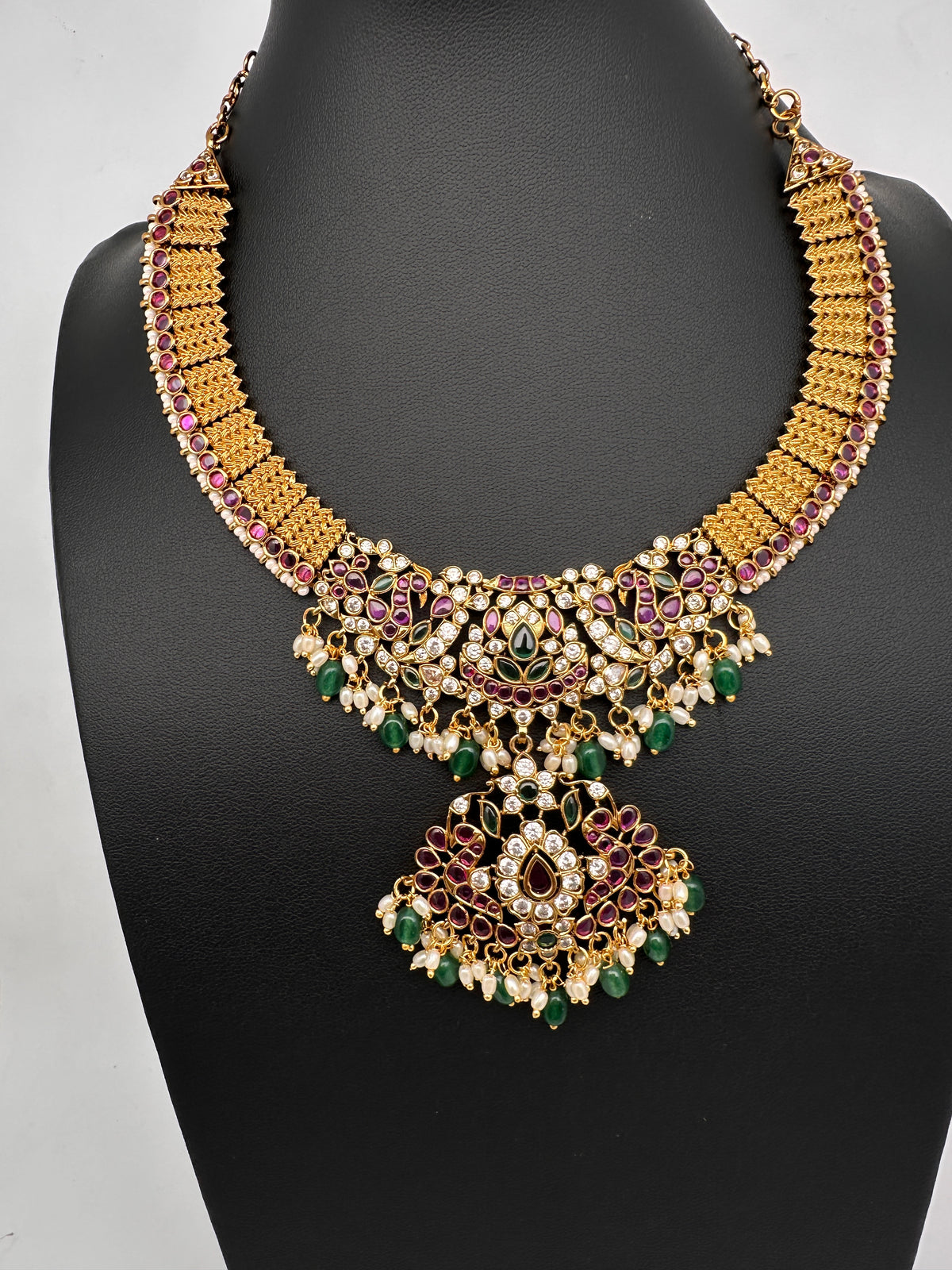 Kemp Antique Matte Finish Short Necklace Set - TJS000912