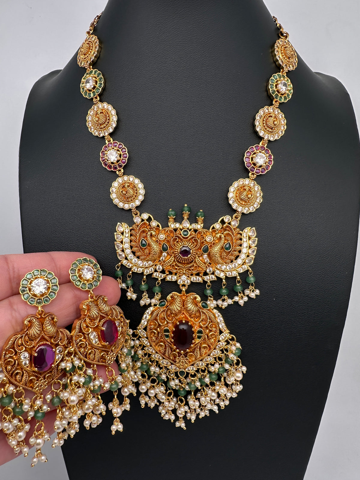 Peacock Multi Stones Short Necklace - product photo 2