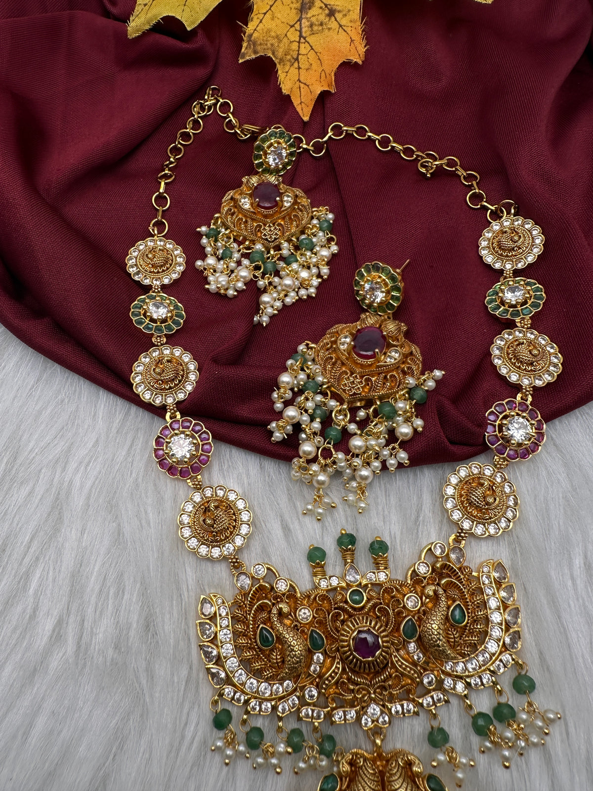 Peacock Multi Stones Short Necklace - product photo 5