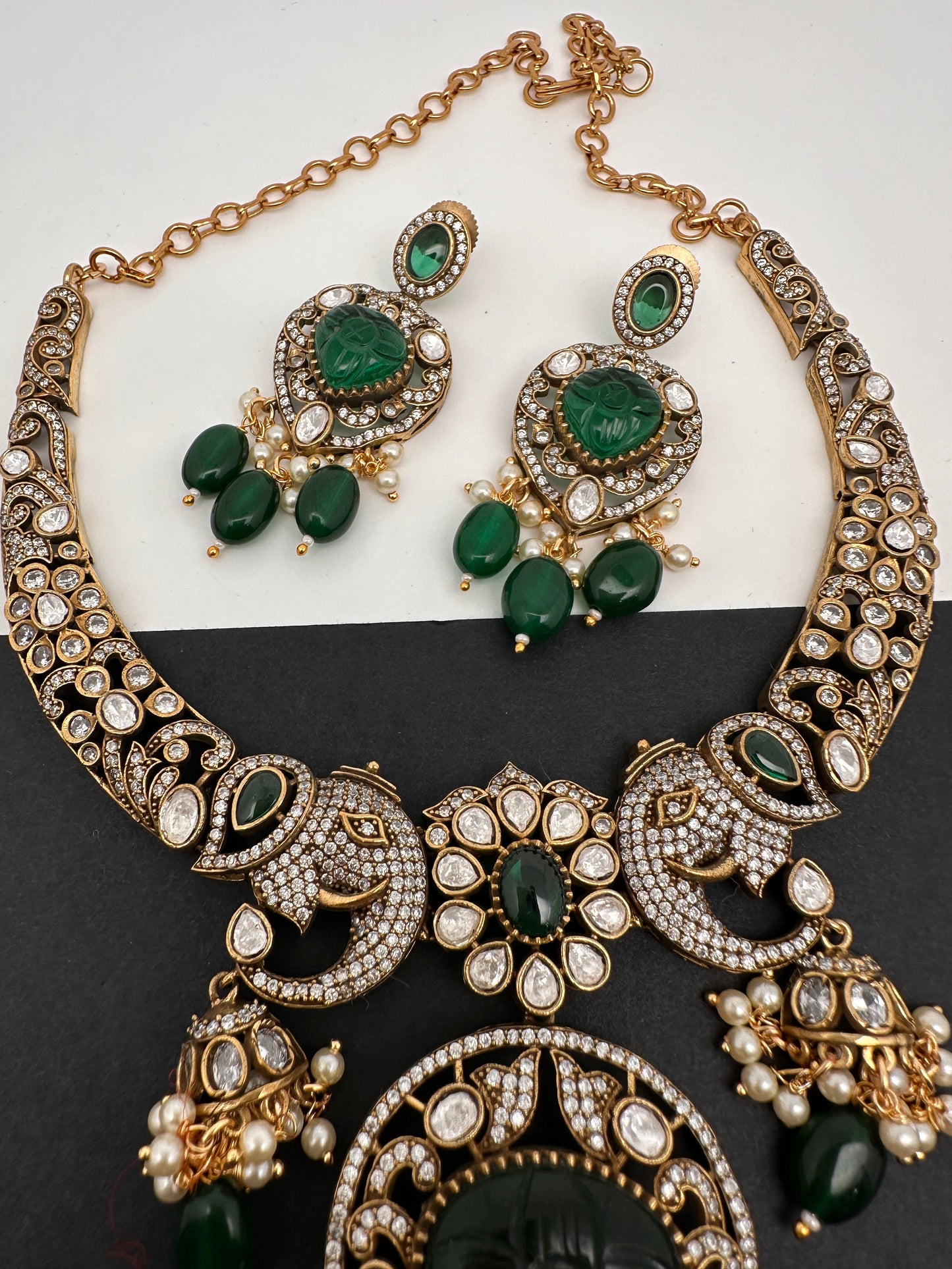 Polki Victorian Mehndi Finish Color Stone Necklace - Green