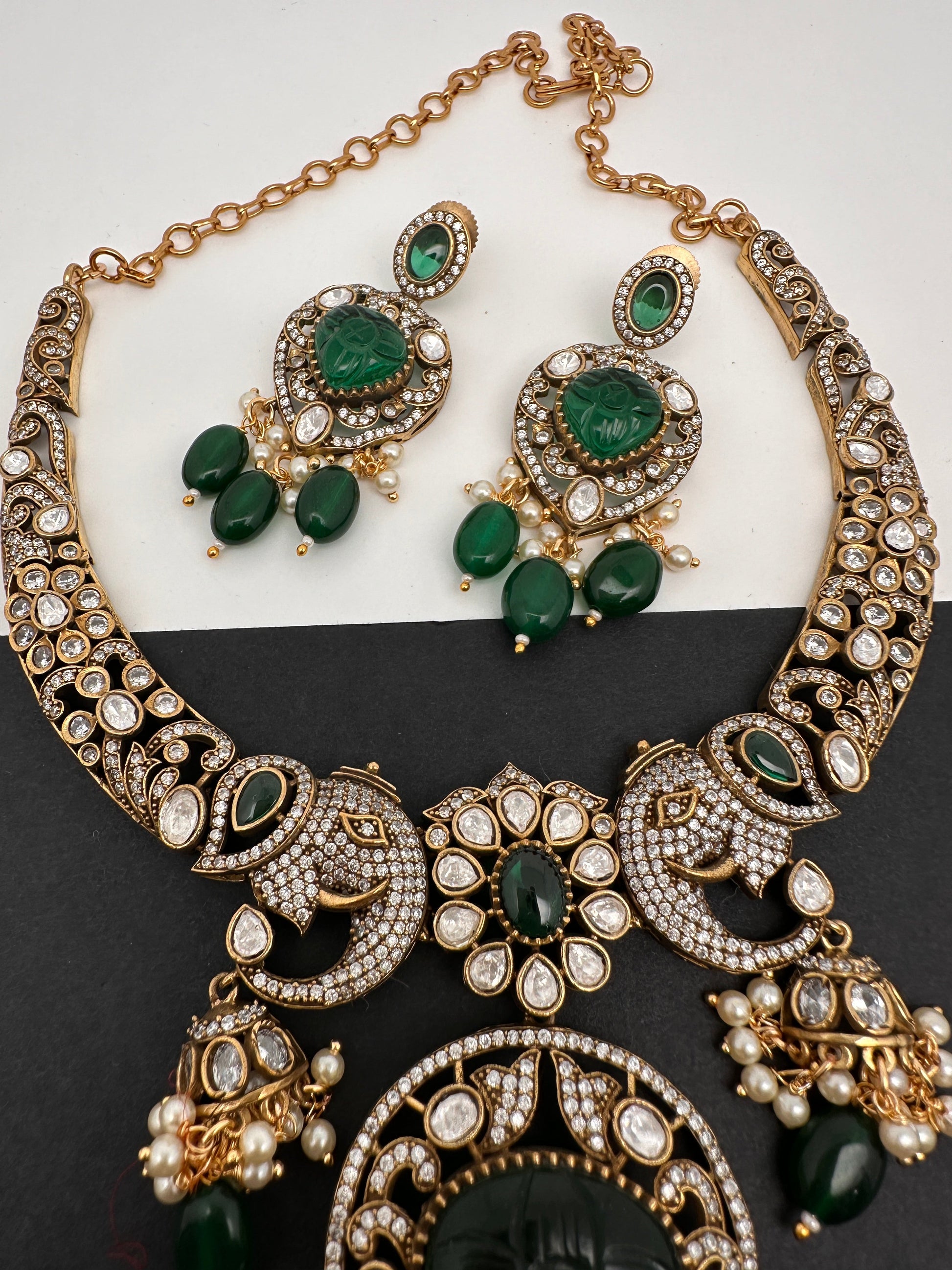 Polki Victorian Mehndi Finish Color Stone Necklace - Green