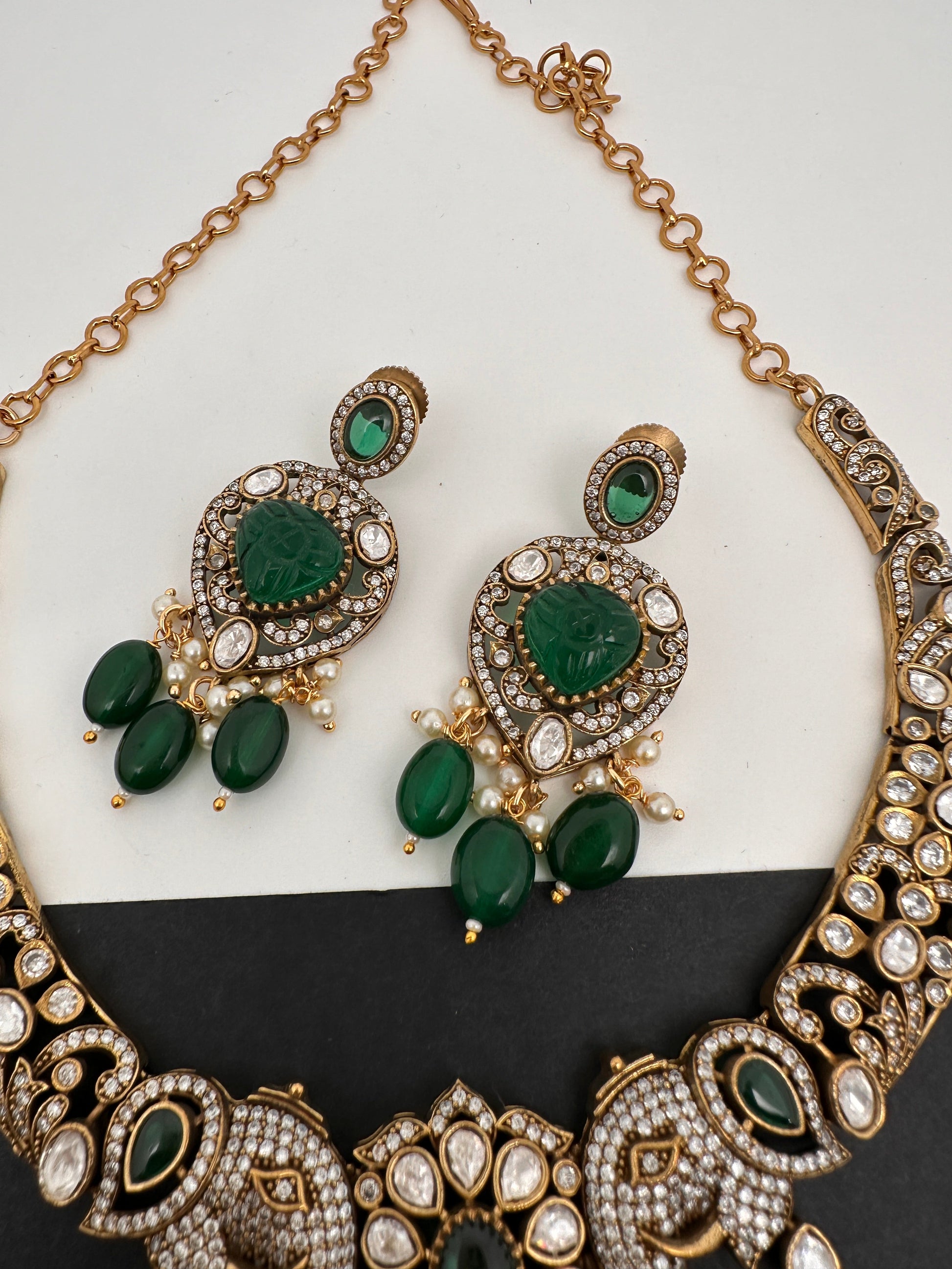Polki Victorian Mehndi Finish Color Stone Necklace - Green
