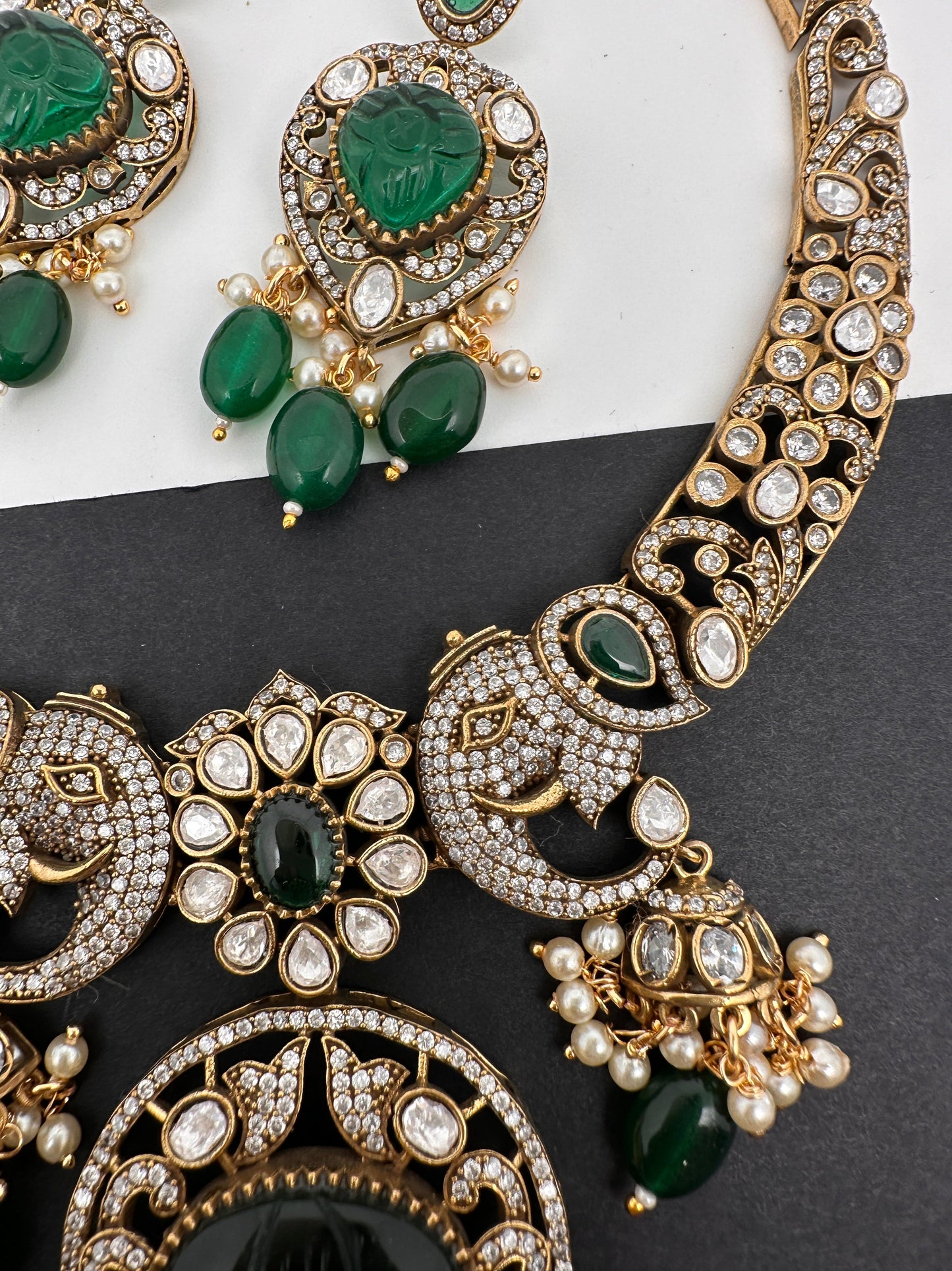 Polki Victorian Mehndi Finish Color Stone Necklace - Green