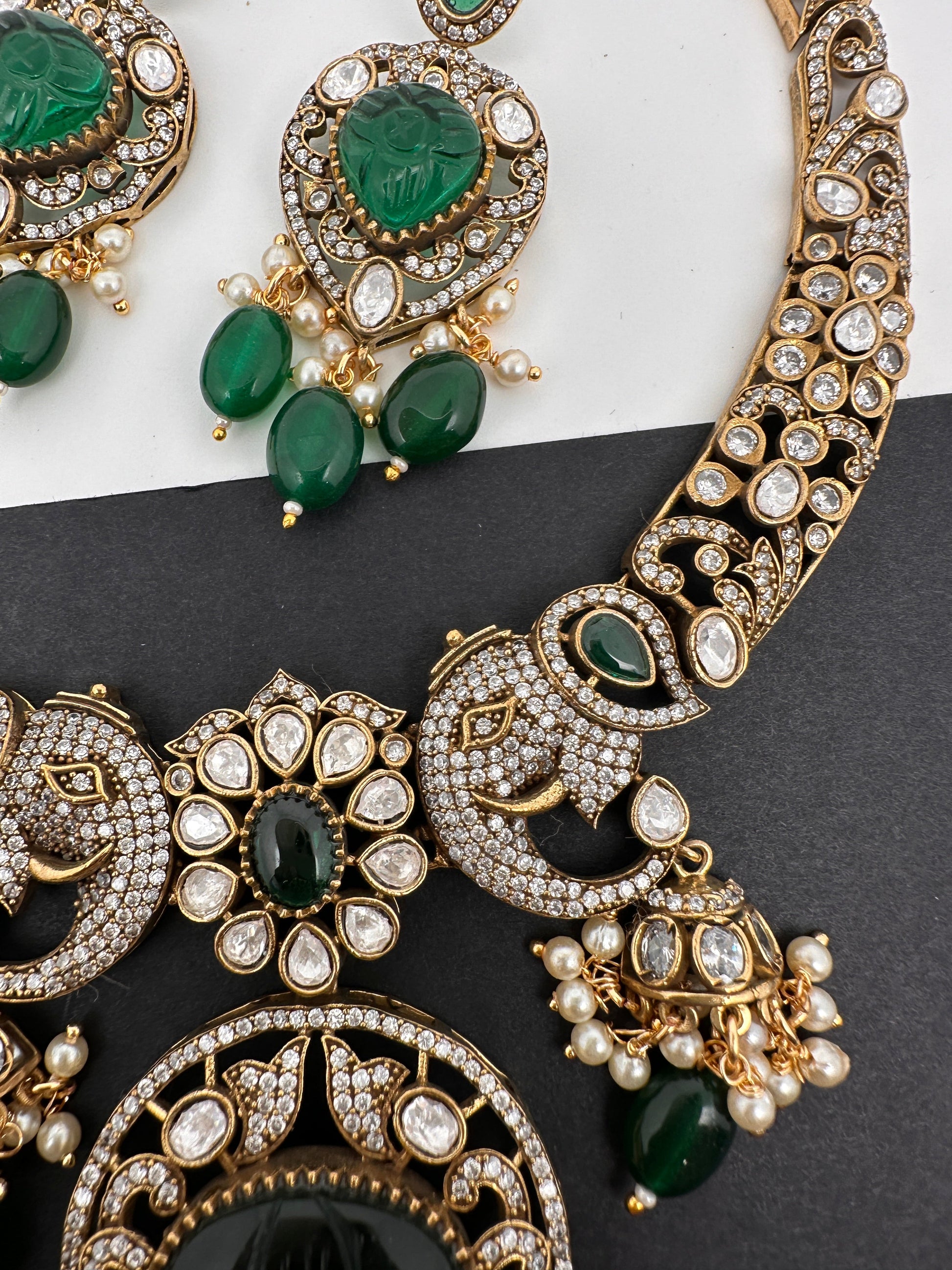 Polki Victorian Mehndi Finish Color Stone Necklace - Green