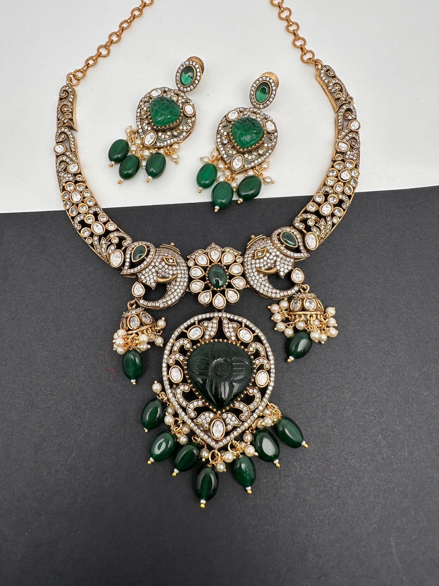 Polki Victorian Mehndi Finish Color Stone Necklace - Green
