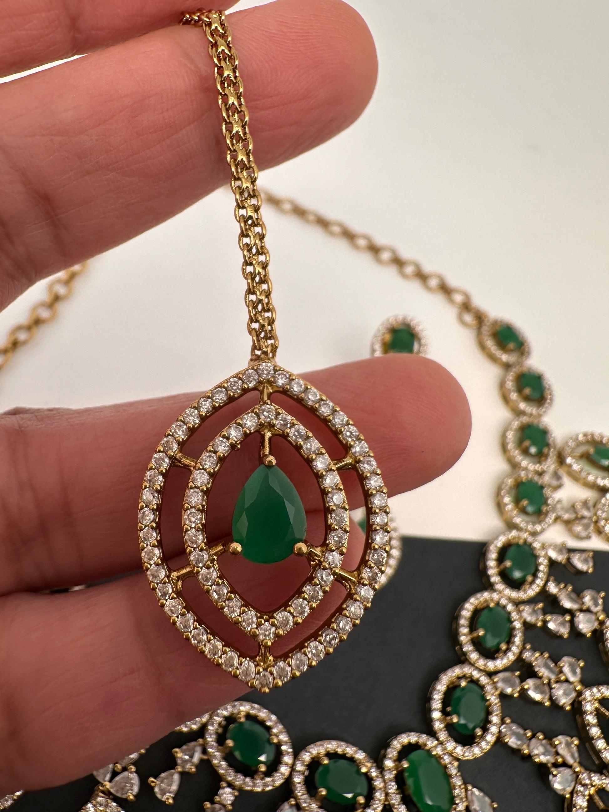 AD Dainty Victorian Mehndi Finish Color Stone Necklace with Mand Tika - Green