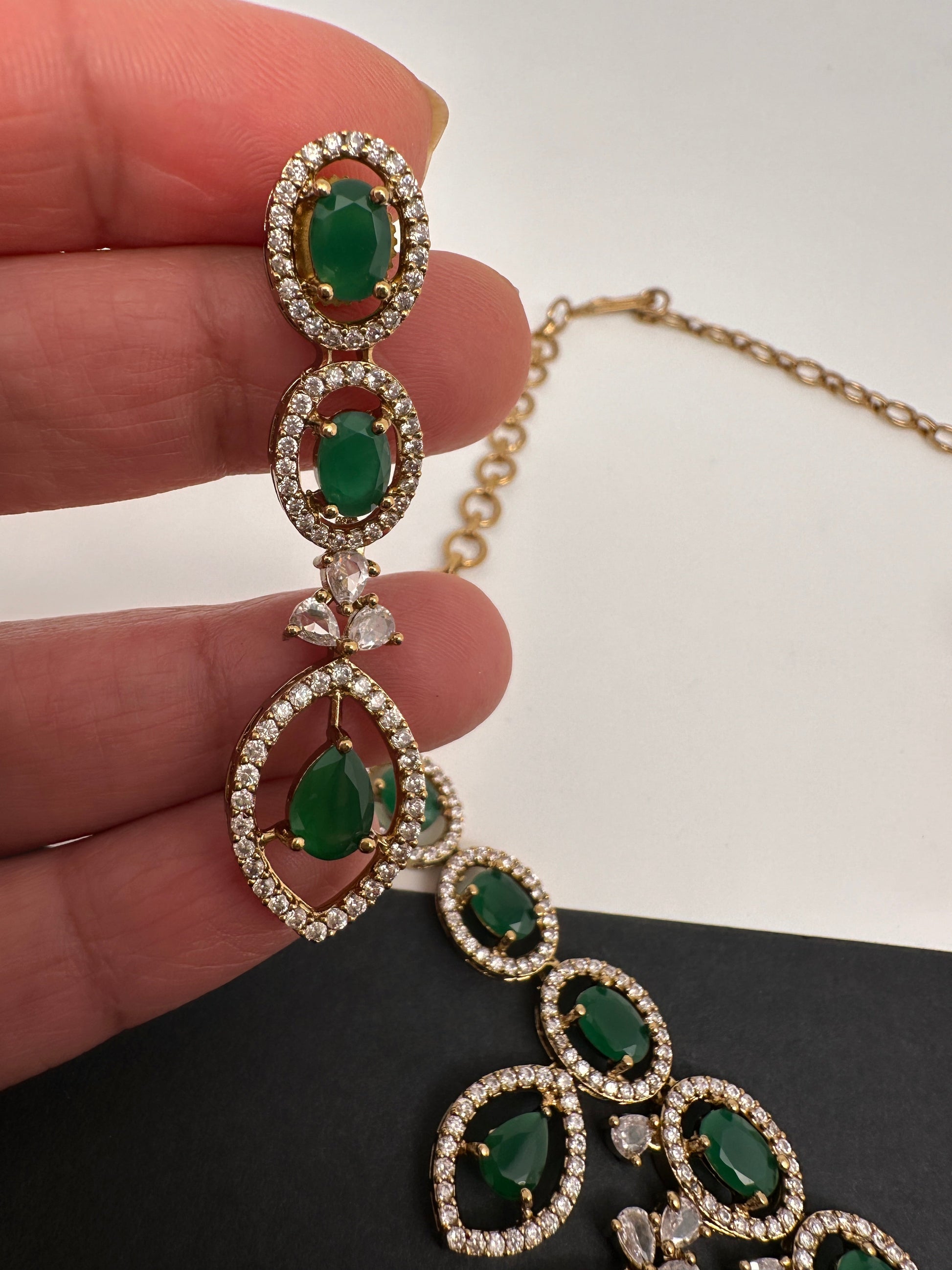 AD Dainty Victorian Mehndi Finish Color Stone Necklace with Mand Tika - Green