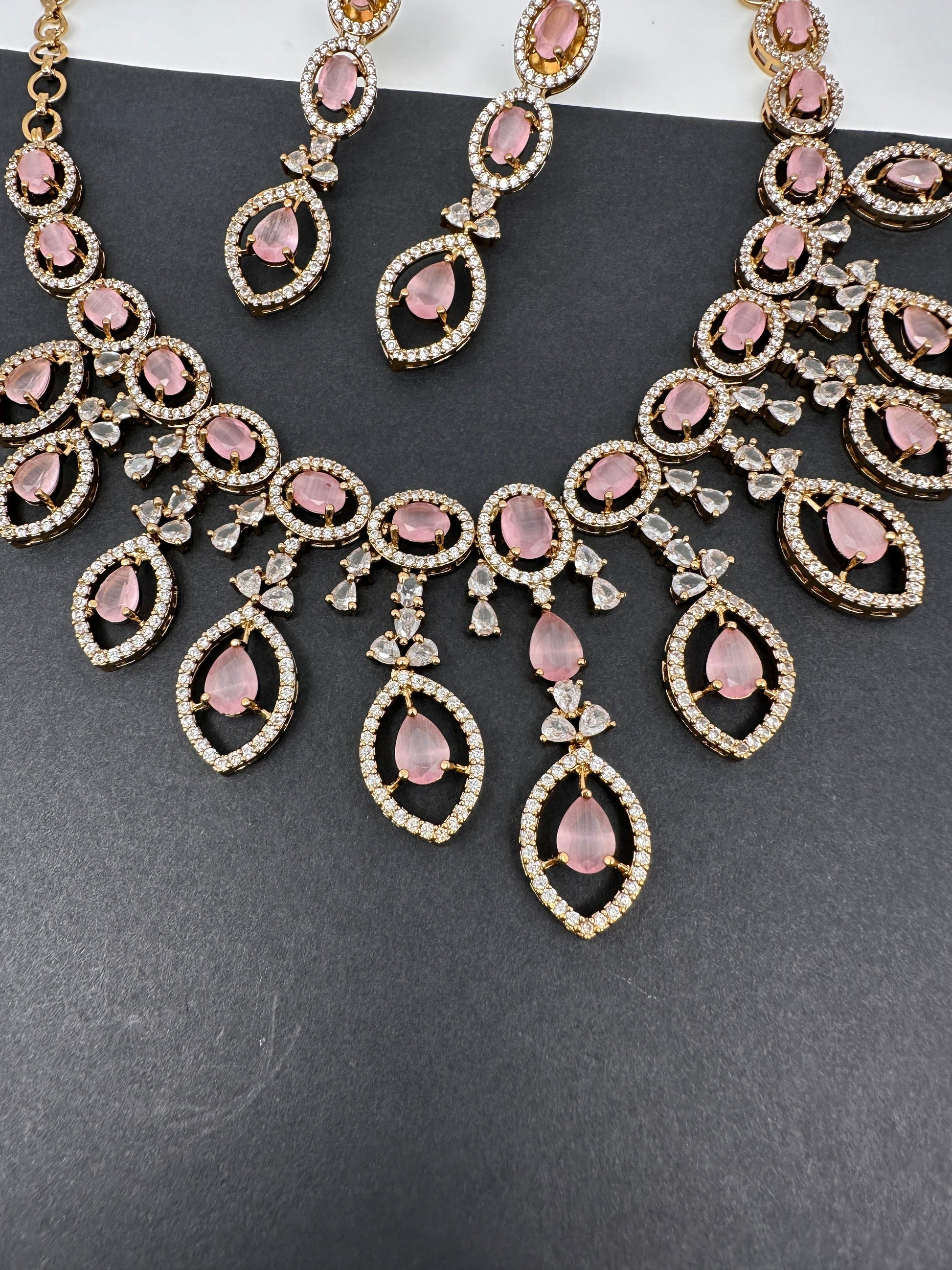 AD Dainty Victorian Mehndi Finish Color Stone Necklace with Mand Tika - Pink