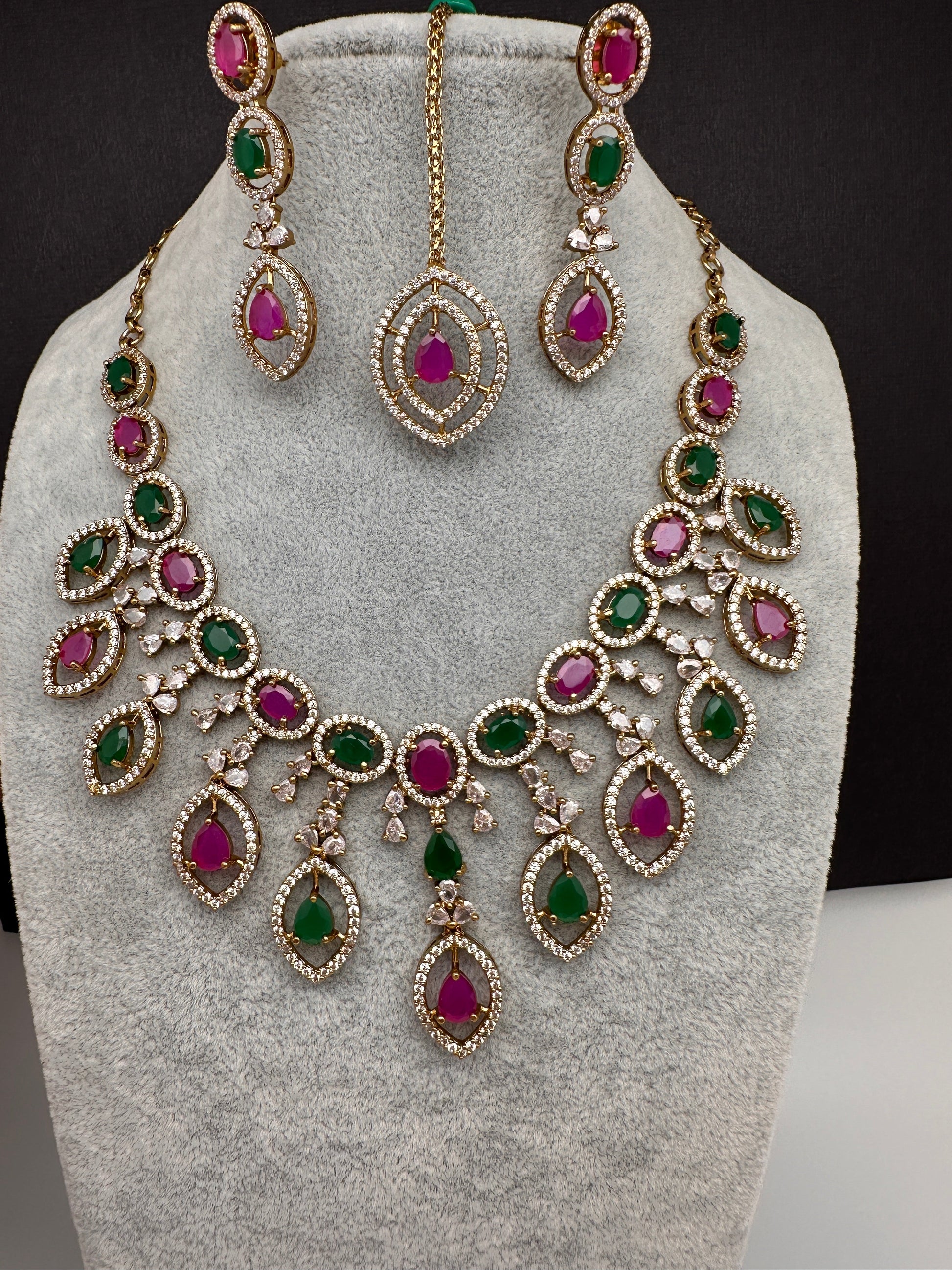 AD Dainty Victorian Mehndi Finish Color Stone Necklace with Mand Tika - Red