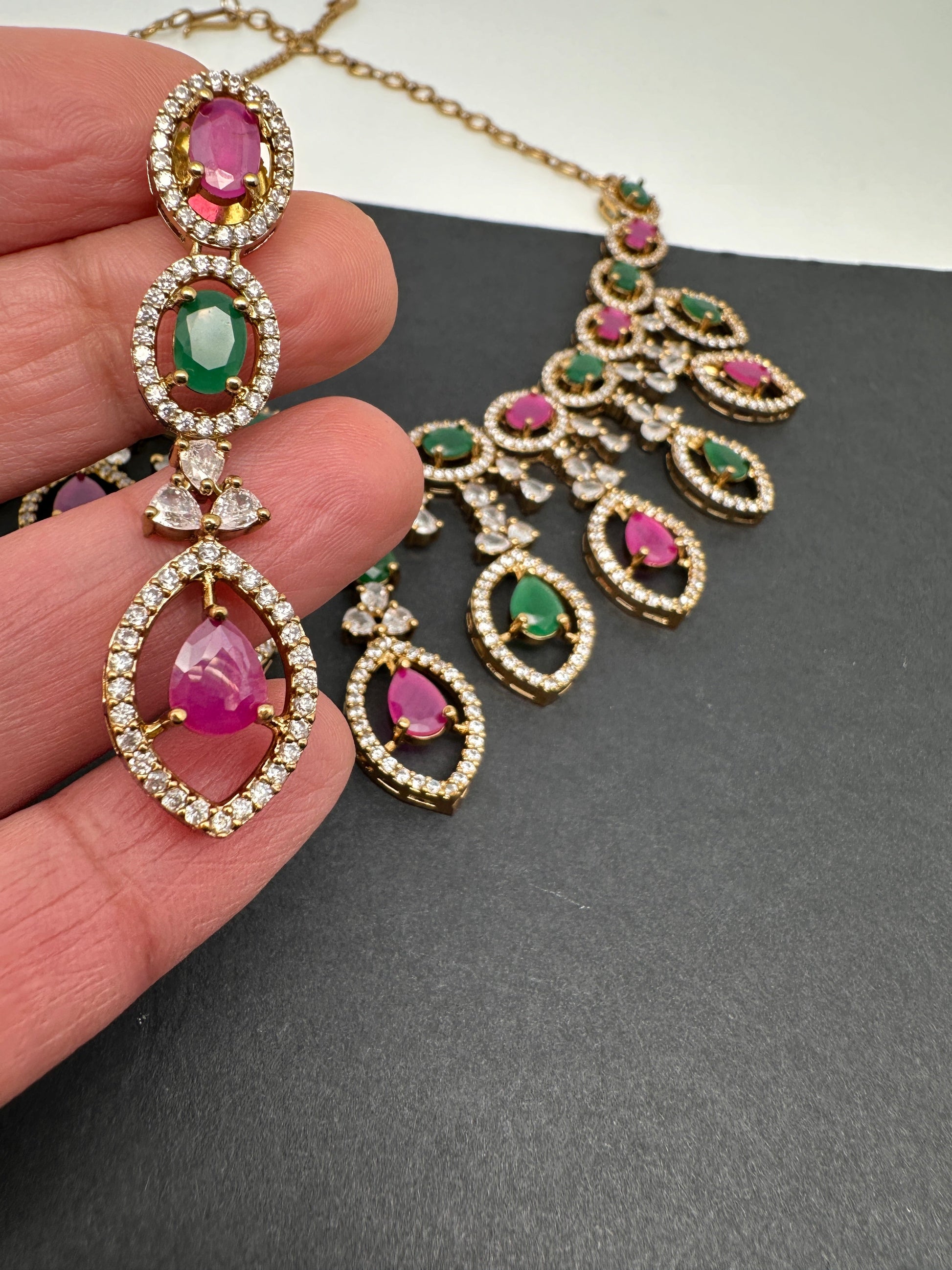 AD Dainty Victorian Mehndi Finish Color Stone Necklace with Mand Tika - Red