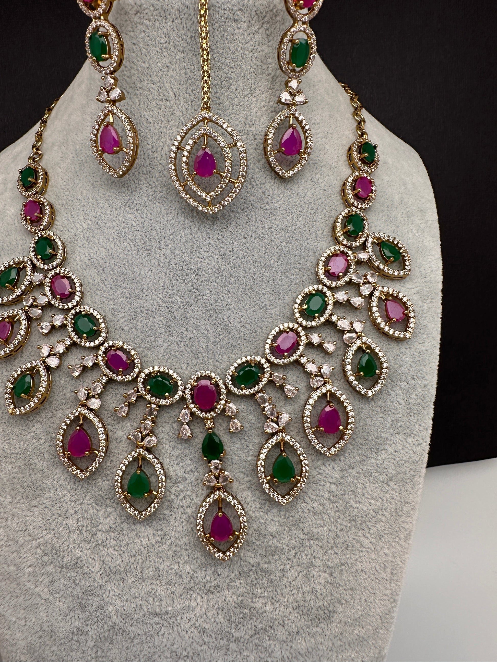 AD Dainty Victorian Mehndi Finish Color Stone Necklace with Mand Tika - Red