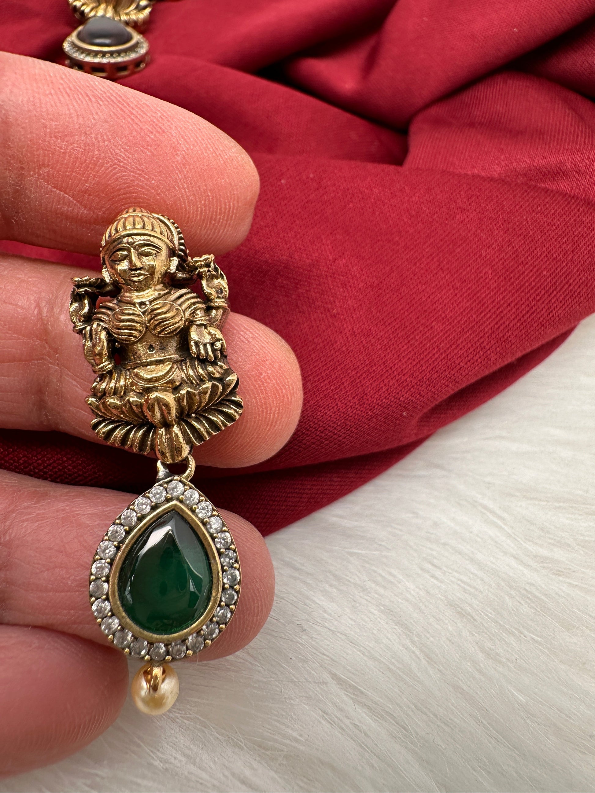 AD Victorian Goddess lakshmi Dainty  Color Stone Necklace - Green