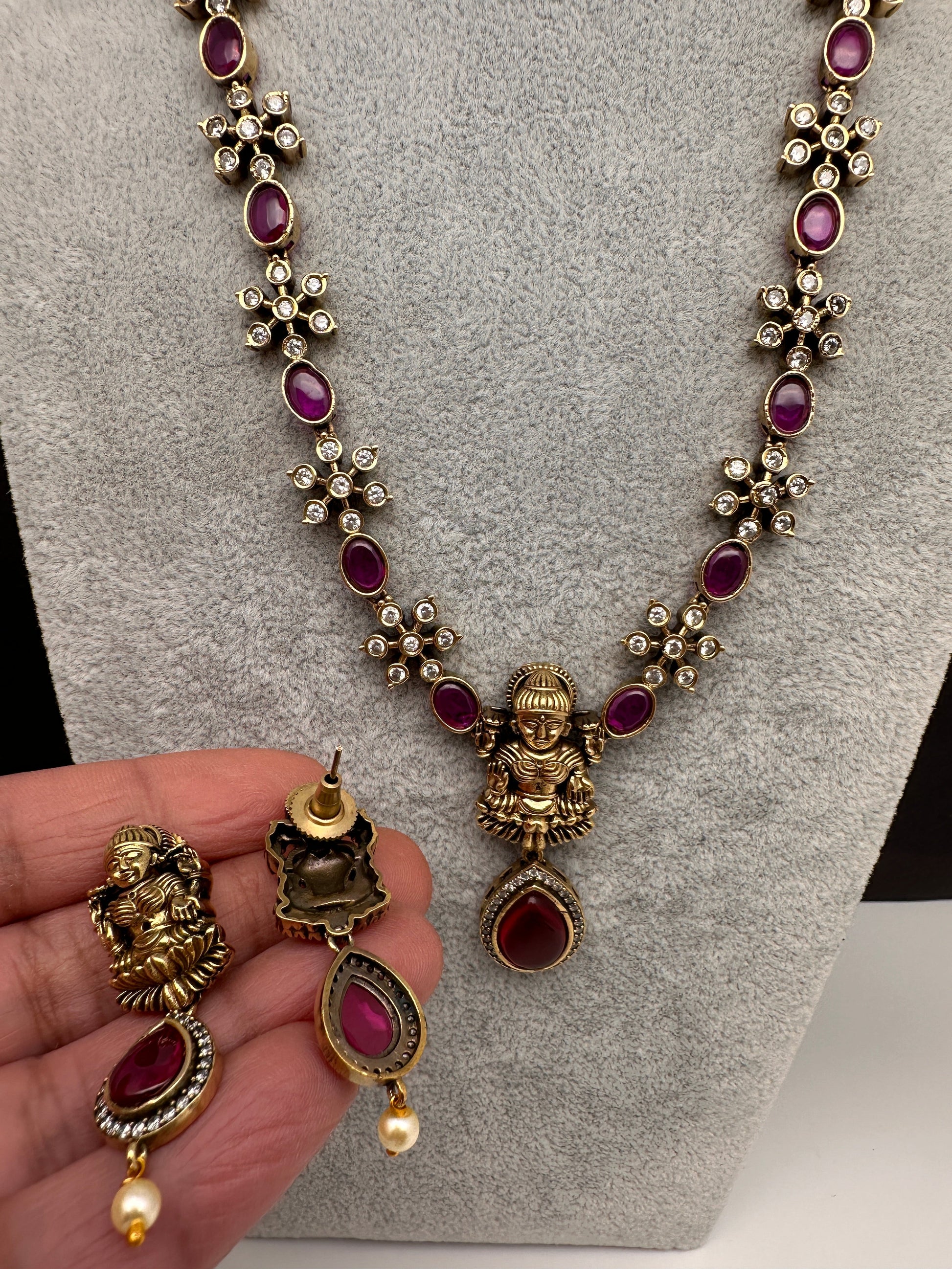 AD Victorian Goddess lakshmi Dainty  Color Stone Necklace - Red