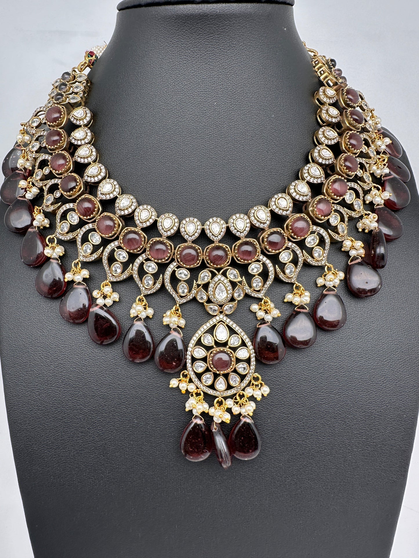 Moissanite Color Stone Neckline Necklace - Brown