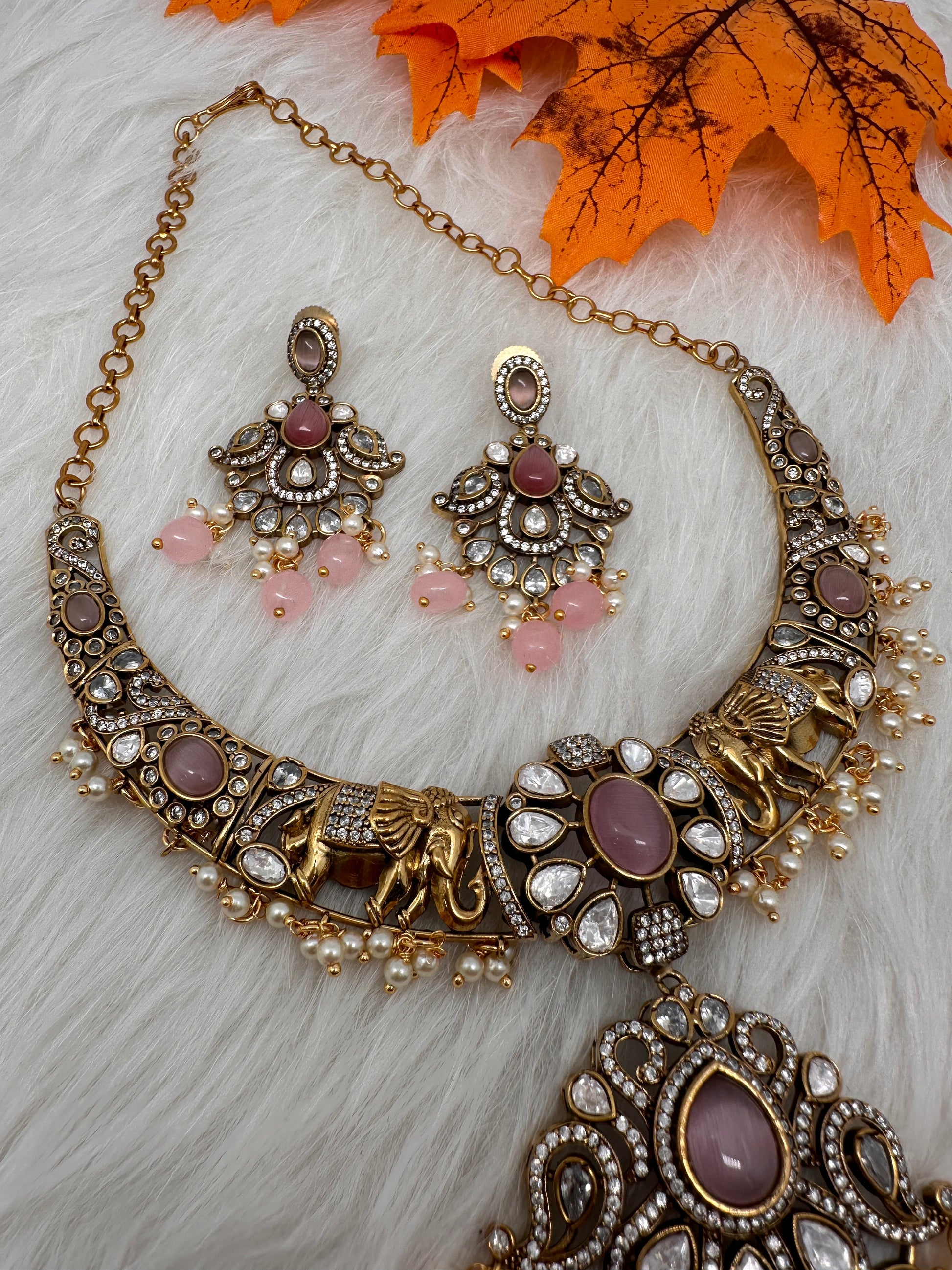 Moissanite Elephant Design Color Stone Short Necklace - Pink