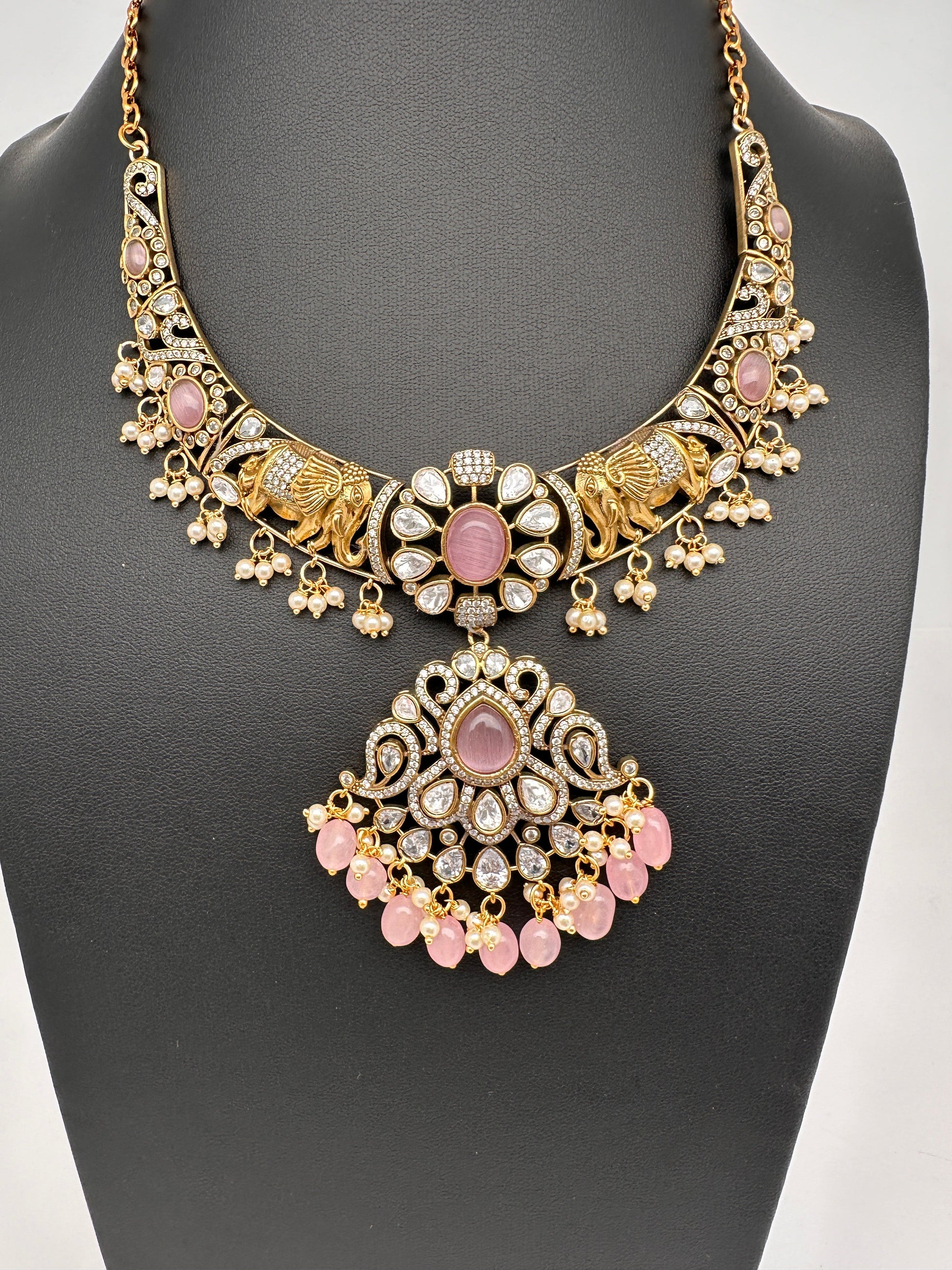 Moissanite Elephant Design Color Stone Short Necklace - Pink
