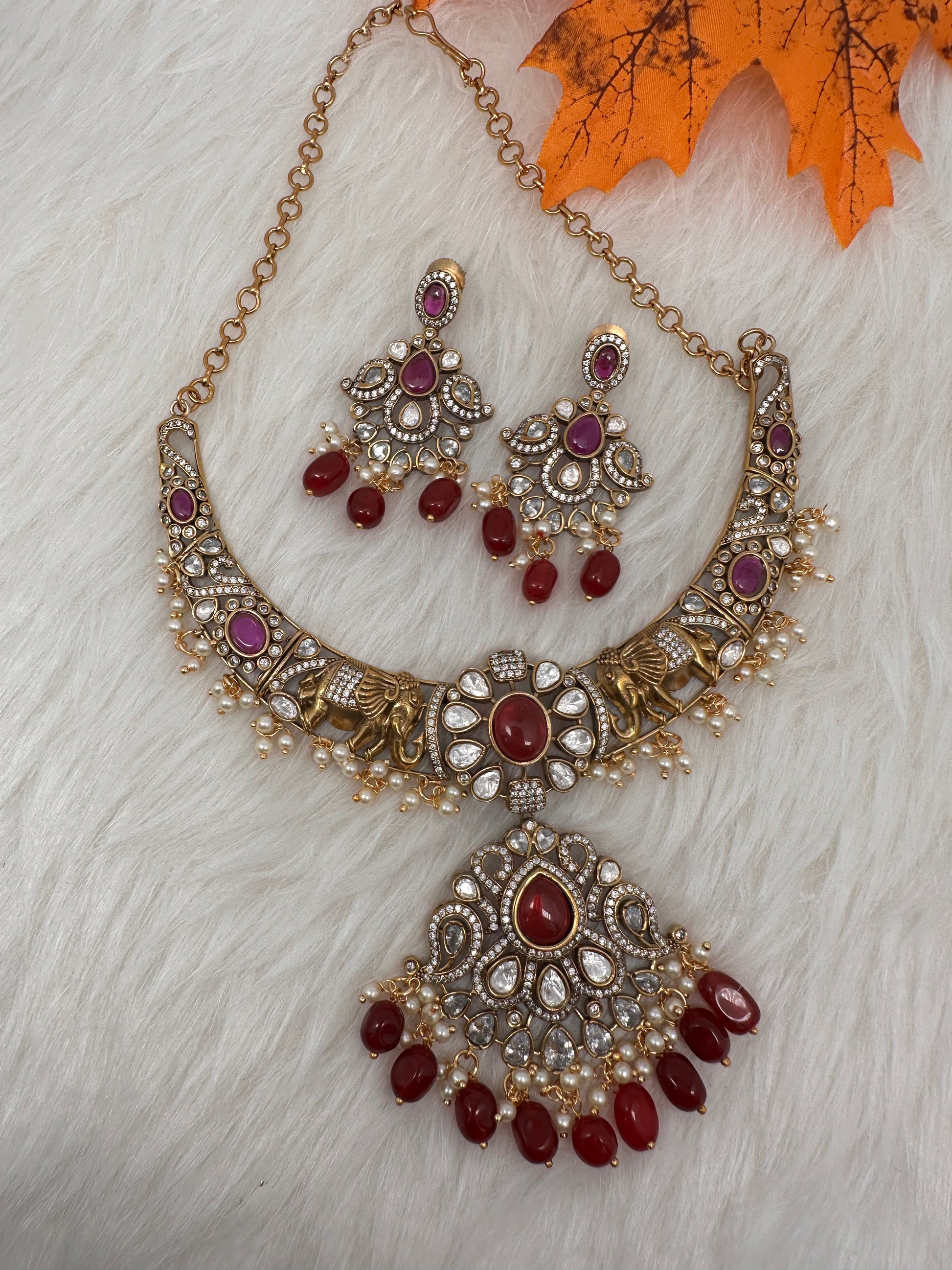 Moissanite Elephant Design Color Stone Short Necklace - Red