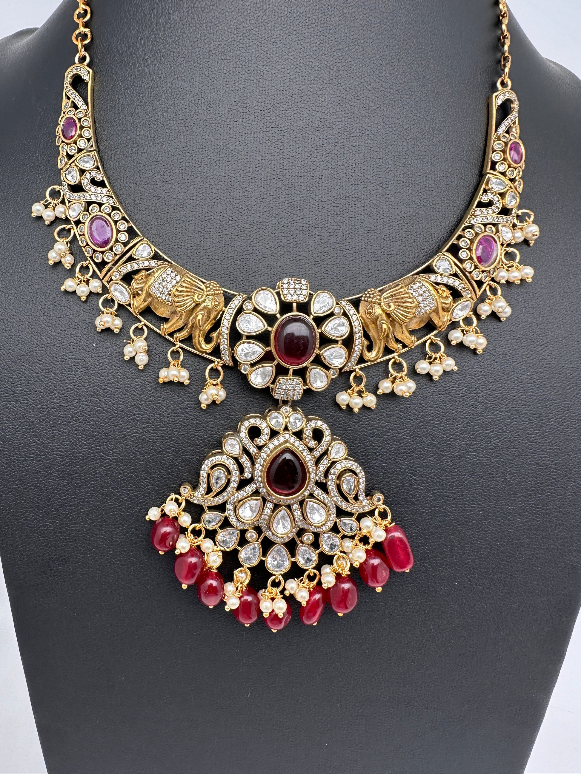 Moissanite Elephant Design Color Stone Short Necklace - Red