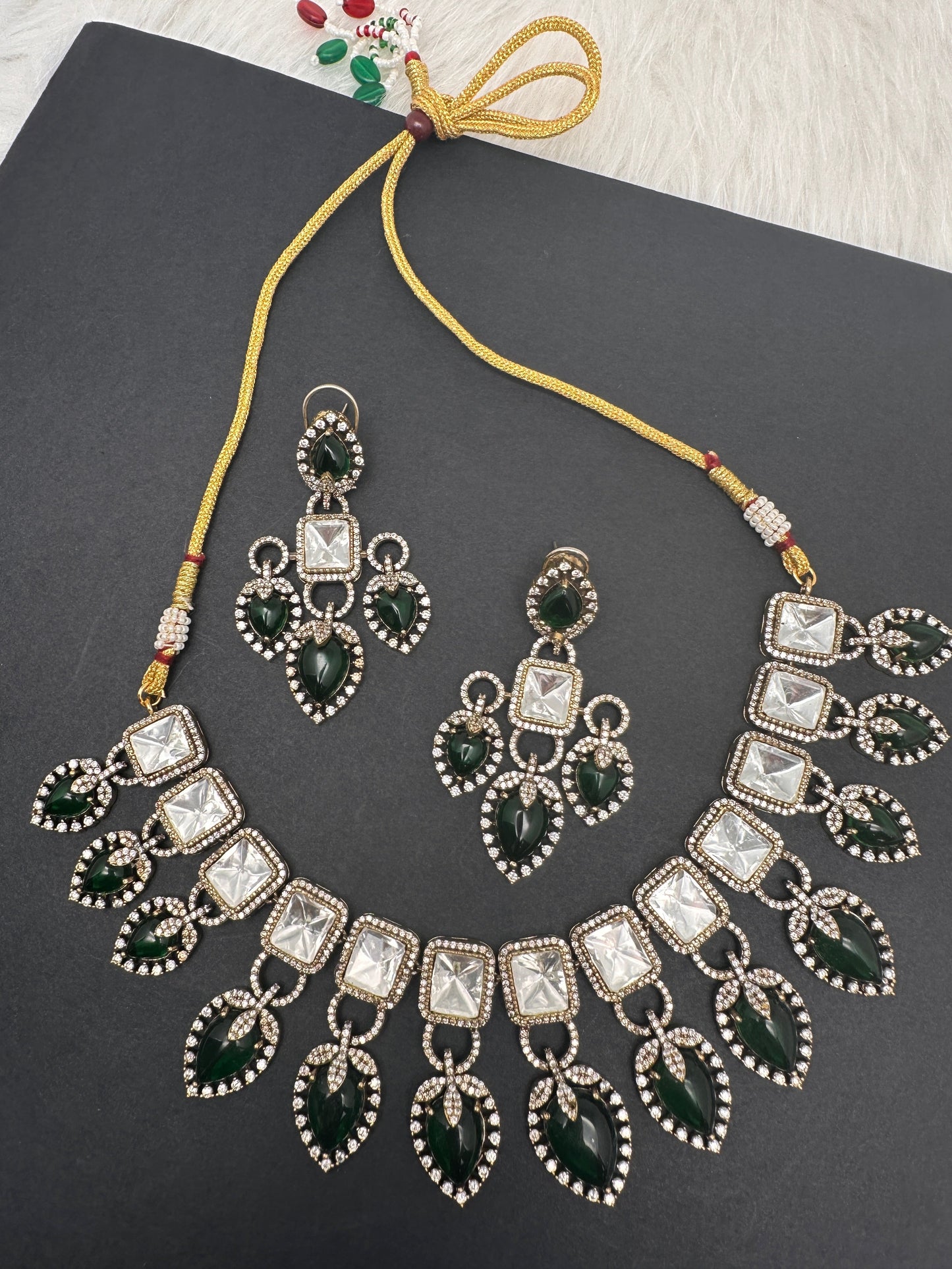 Victorian Moissanite Green Neckline Necklace