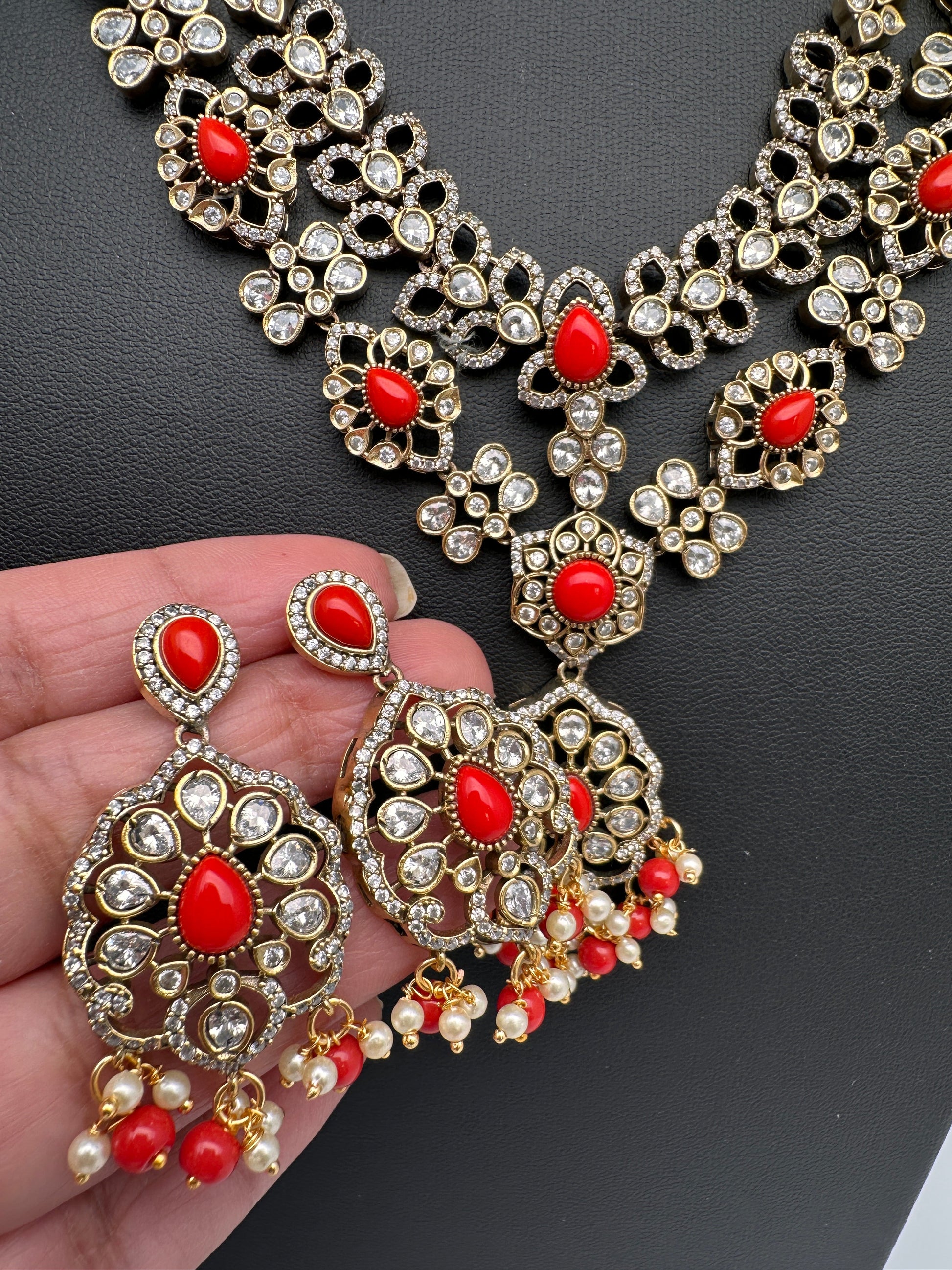 Victorian Moissanite Doublet Color Stone Short Necklace - Coral