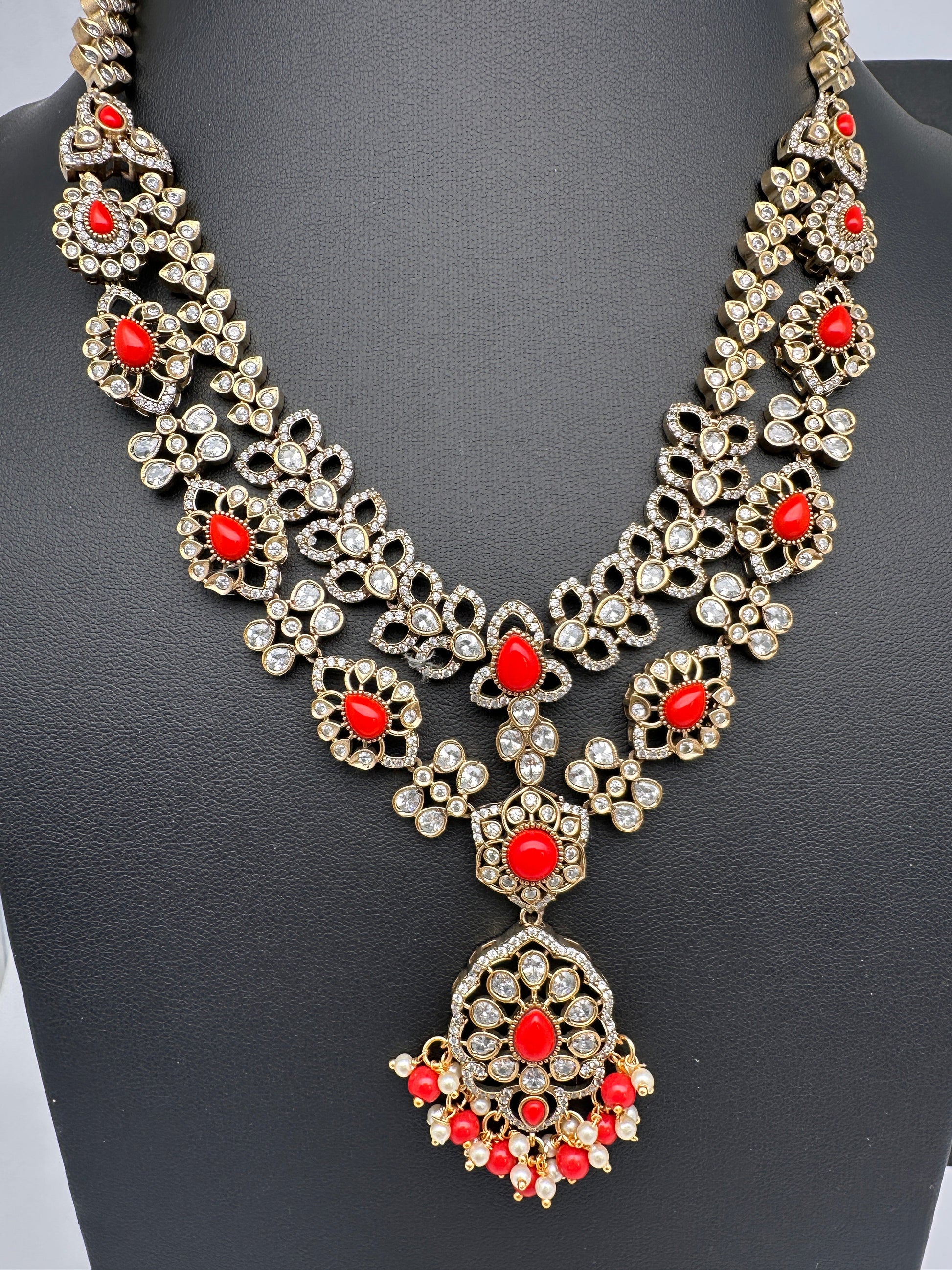 Victorian Moissanite Doublet Color Stone Short Necklace - Coral