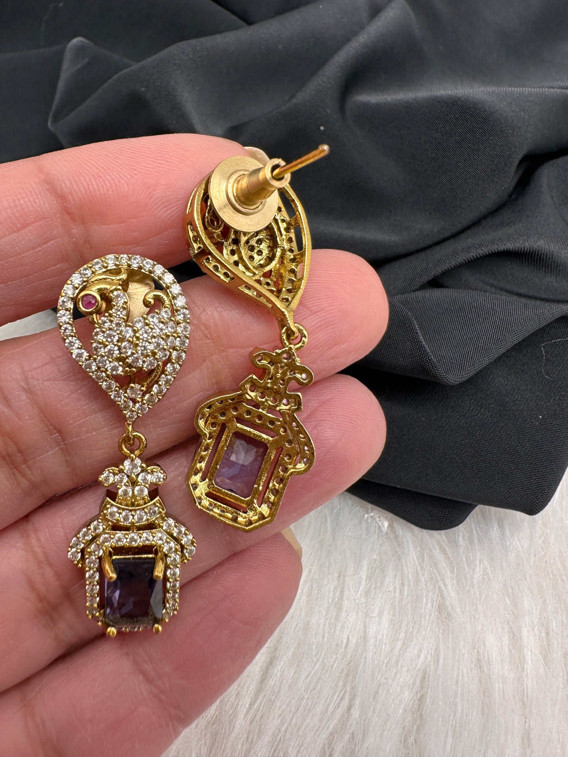 Peacock Mehendi Finish Neckline Color Stone Necklace - Purple