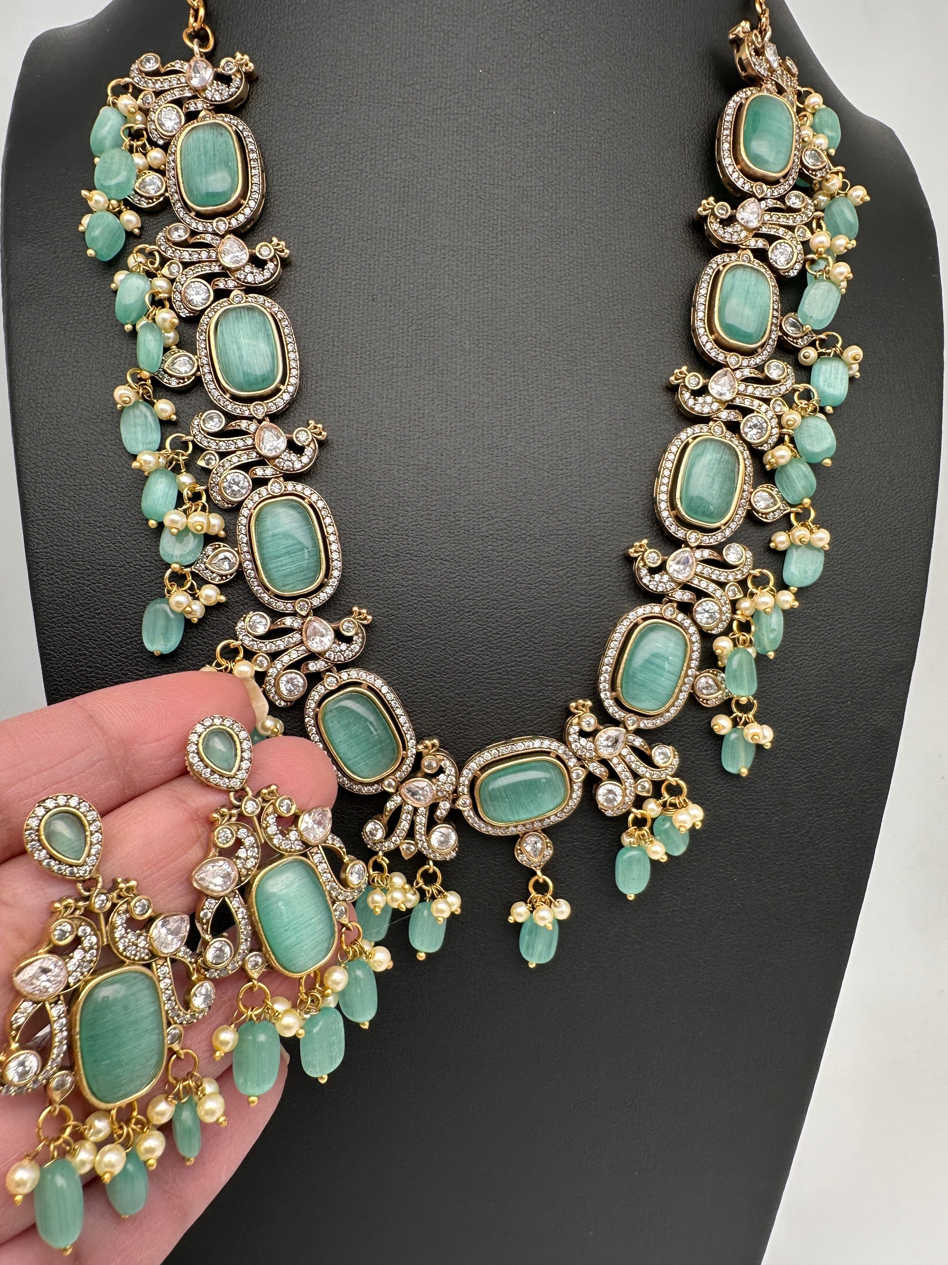 Moissanite Mehendi Finish Neckline Color Stone Necklace - LightGreen