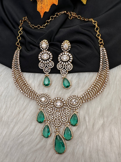 CZ Moissanite Color Stone Neckline Necklace - Green