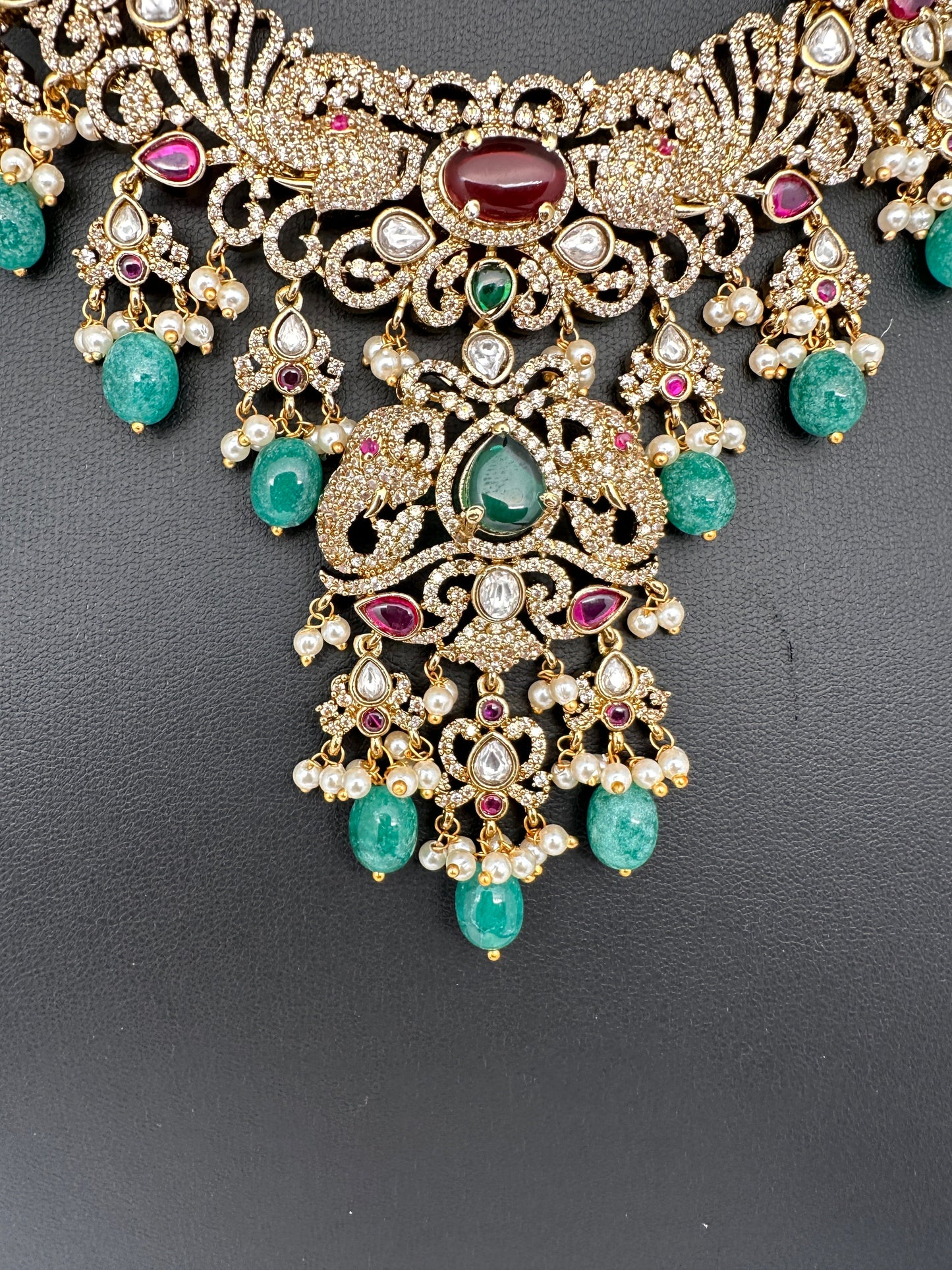 Polki Victorian green Beads Victorian Short Necklace