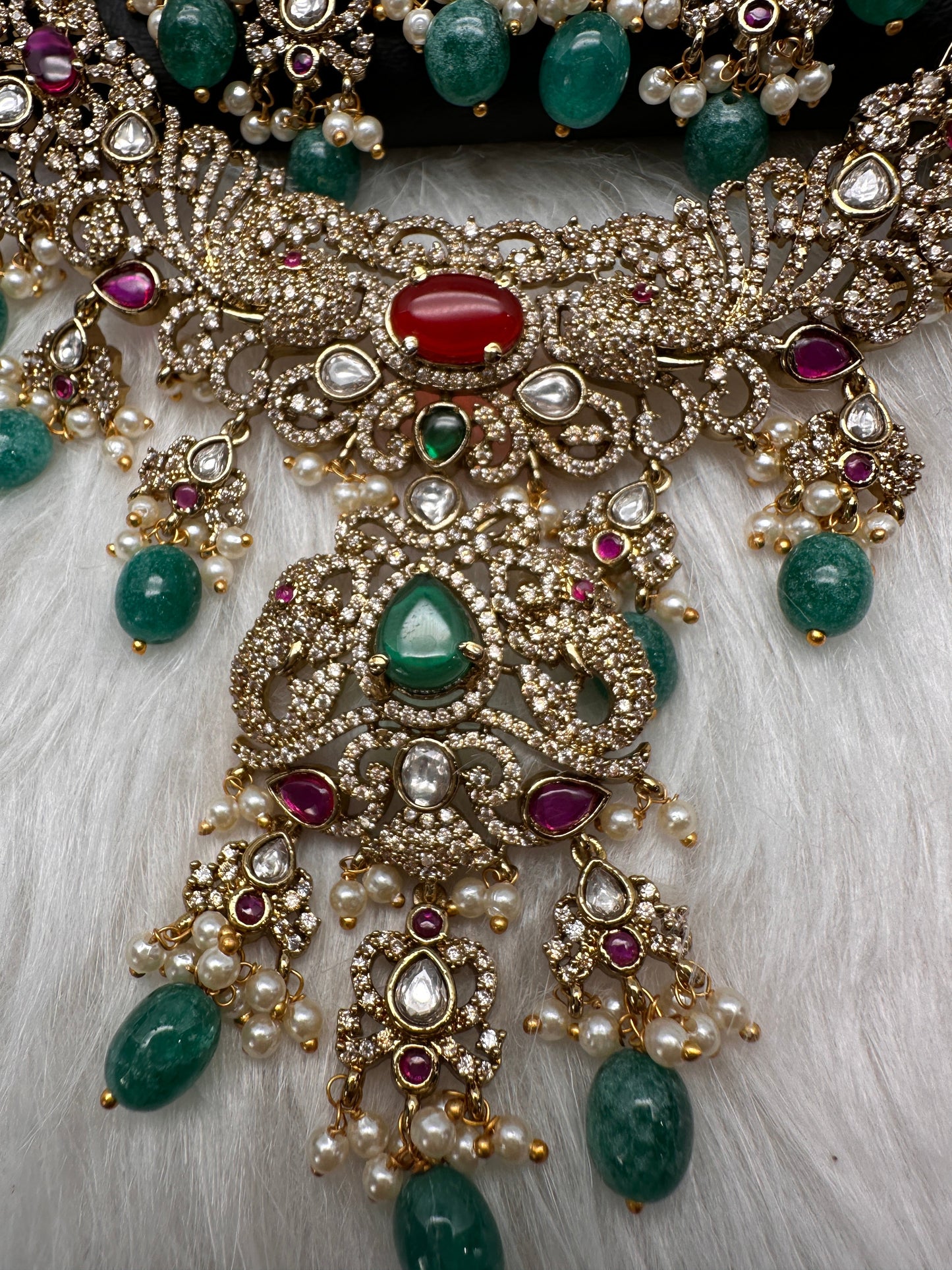 Polki Victorian green Beads Victorian Short Necklace