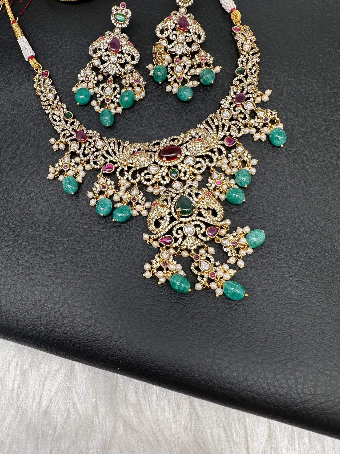 Polki Victorian green Beads Victorian Short Necklace