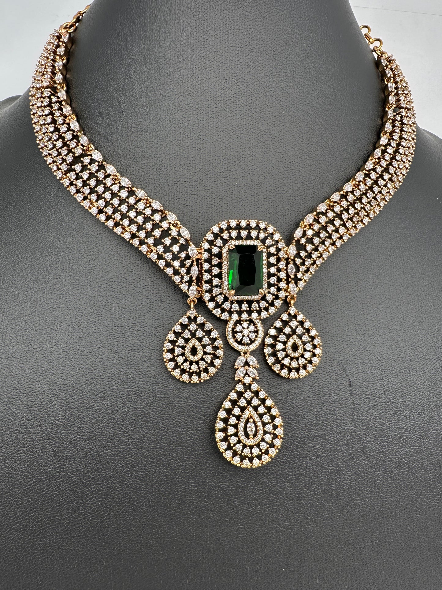 CZ Victorian Color Stone Neckline Necklace - Green