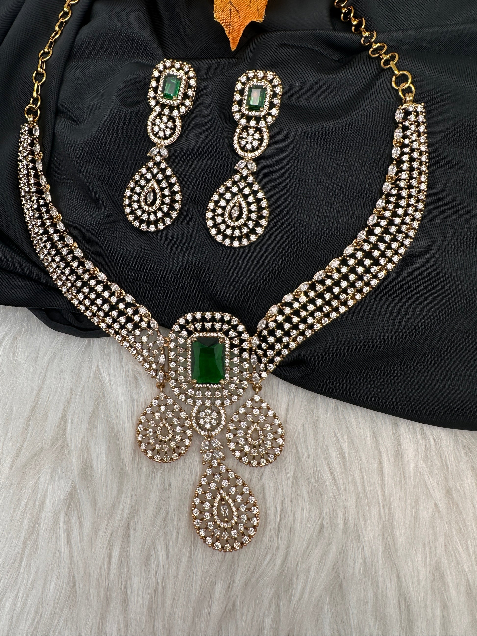 CZ Victorian Color Stone Neckline Necklace - Green