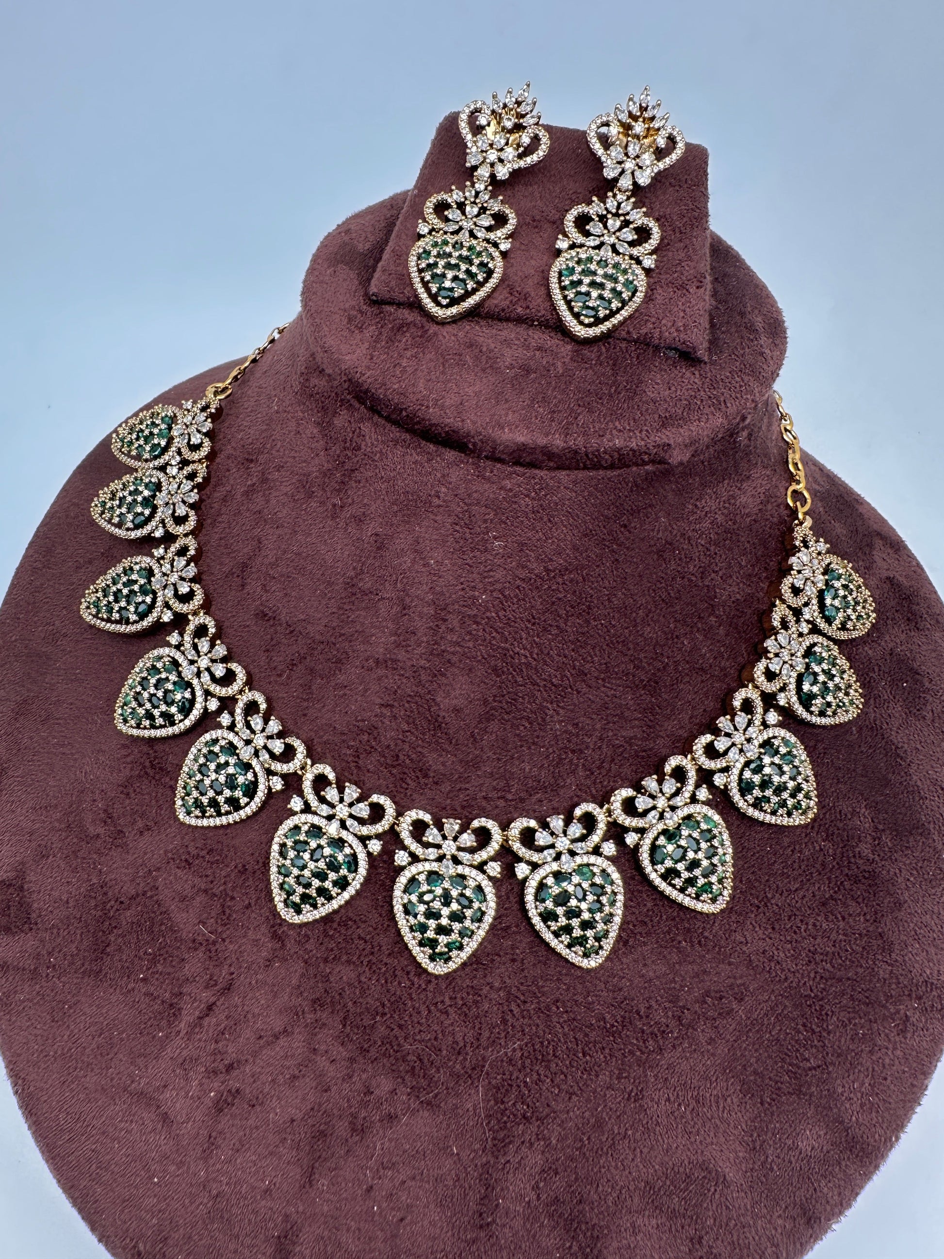 CZ Victorian Color Stone Nano Setting Neckline Necklace - Green