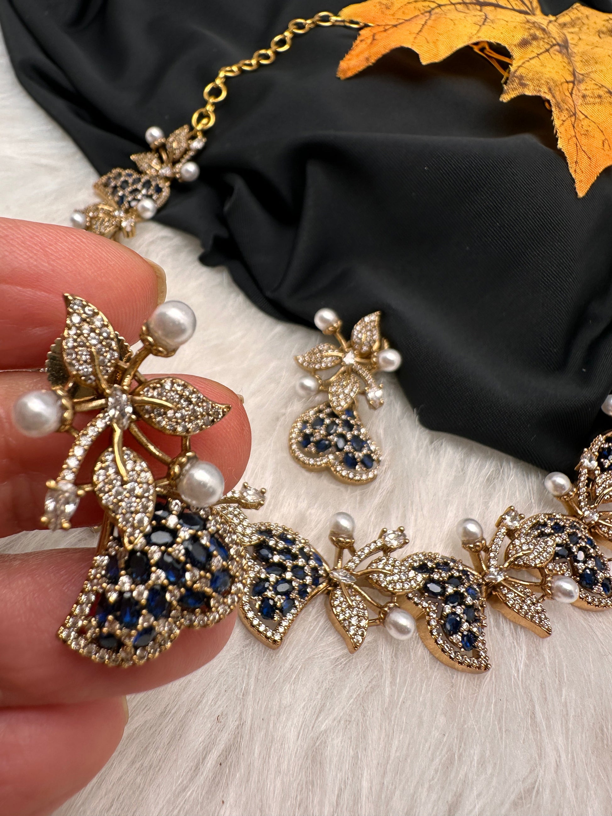 CZ Victorian Color Stone Nano Setting Neckline Necklace - Blue