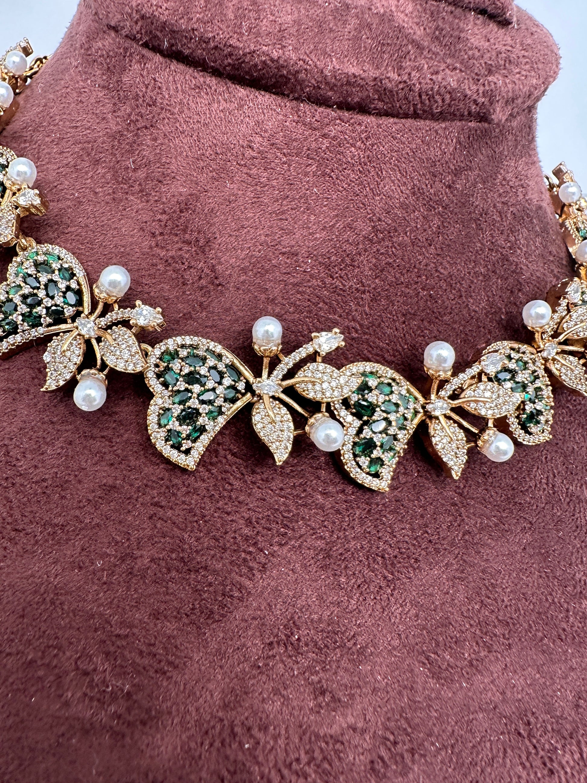 CZ Victorian Color Stone Nano Setting Neckline Necklace - Green